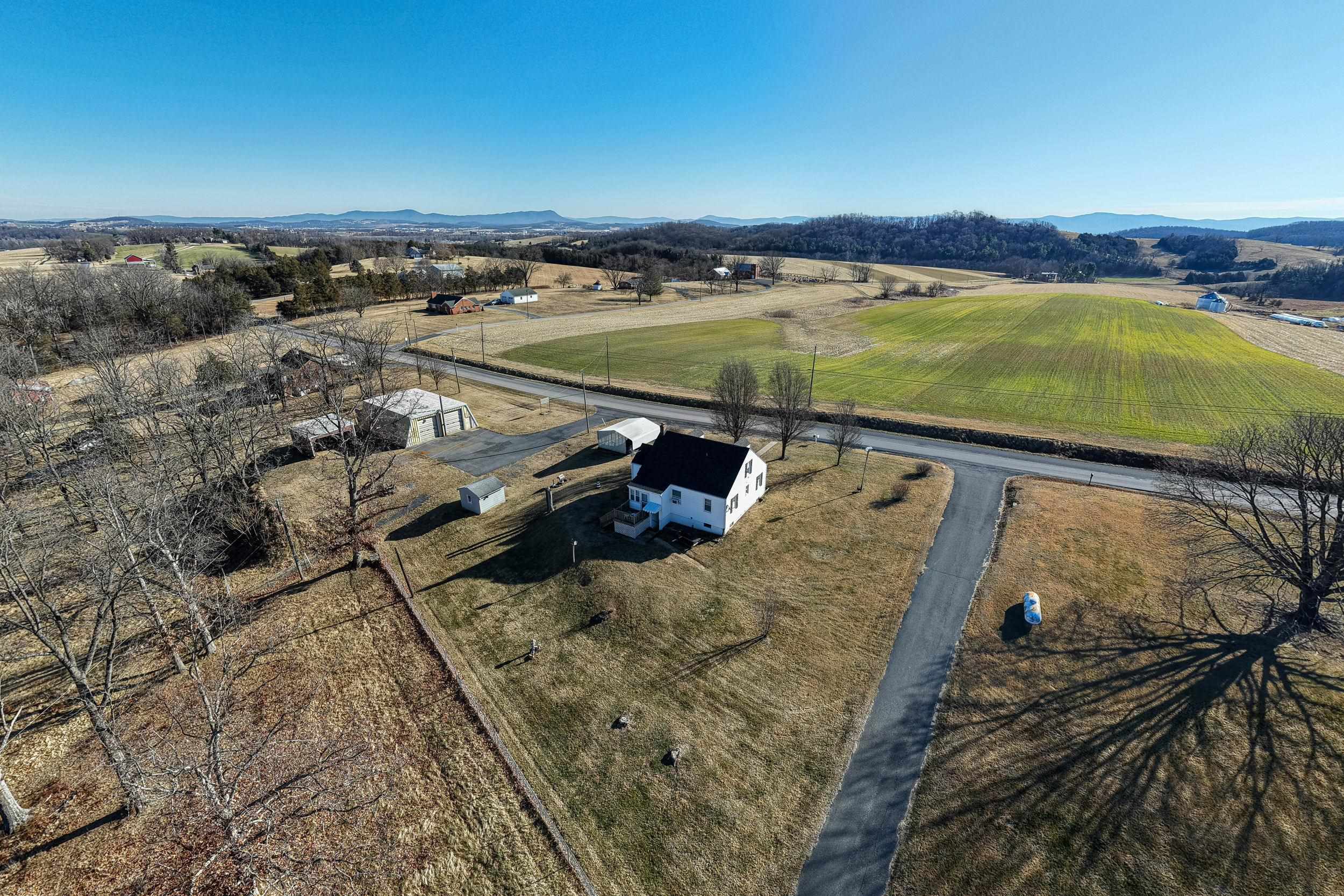 9716 CENTERVILLE RD, BRIDGEWATER, Virginia 22812, 4 Bedrooms Bedrooms, ,1 BathroomBathrooms,Residential,9716 CENTERVILLE RD,672768 MLS # 672768