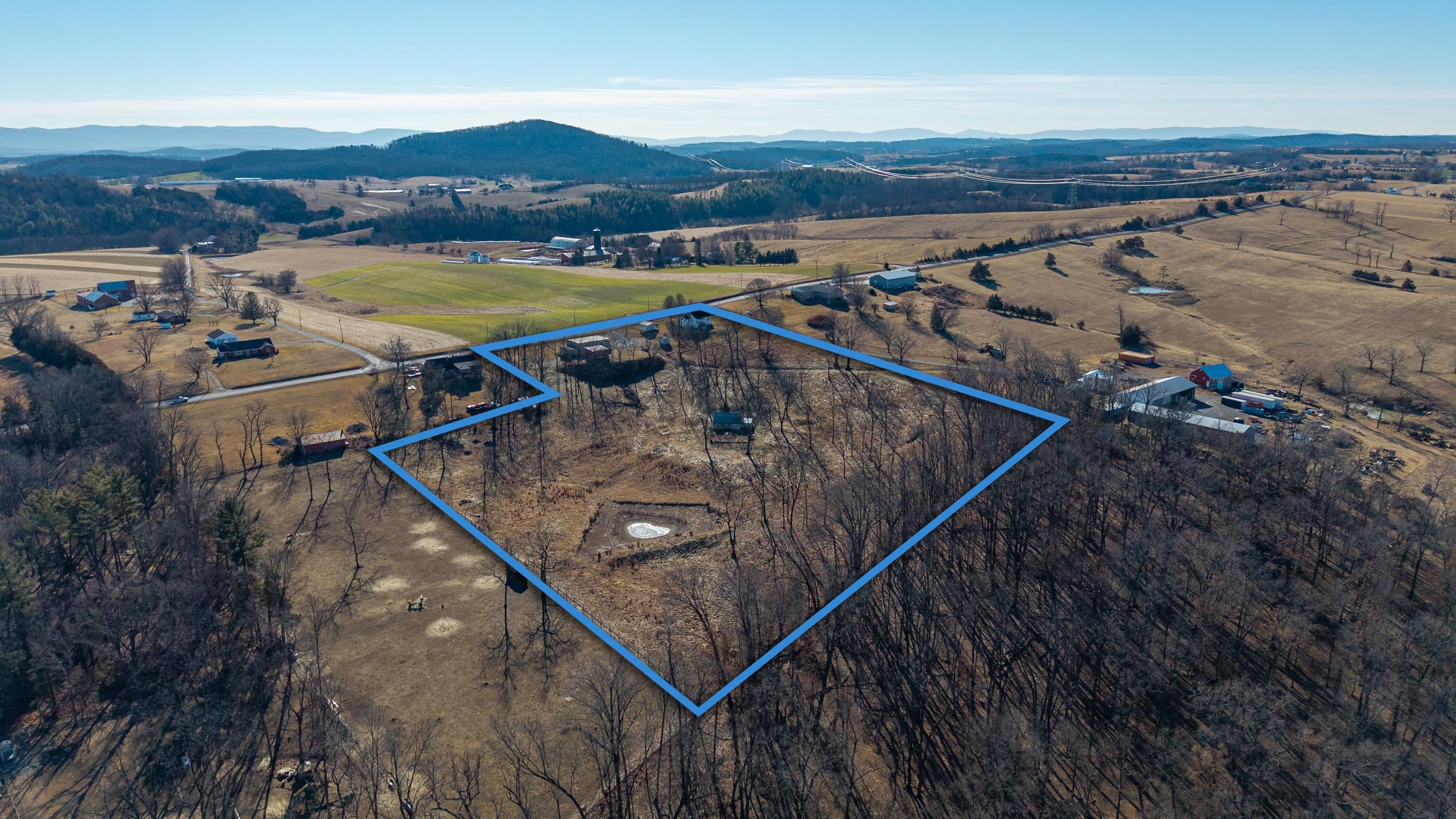 9716 CENTERVILLE RD, BRIDGEWATER, Virginia 22812, 4 Bedrooms Bedrooms, ,1 BathroomBathrooms,Residential,9716 CENTERVILLE RD,672768 MLS # 672768