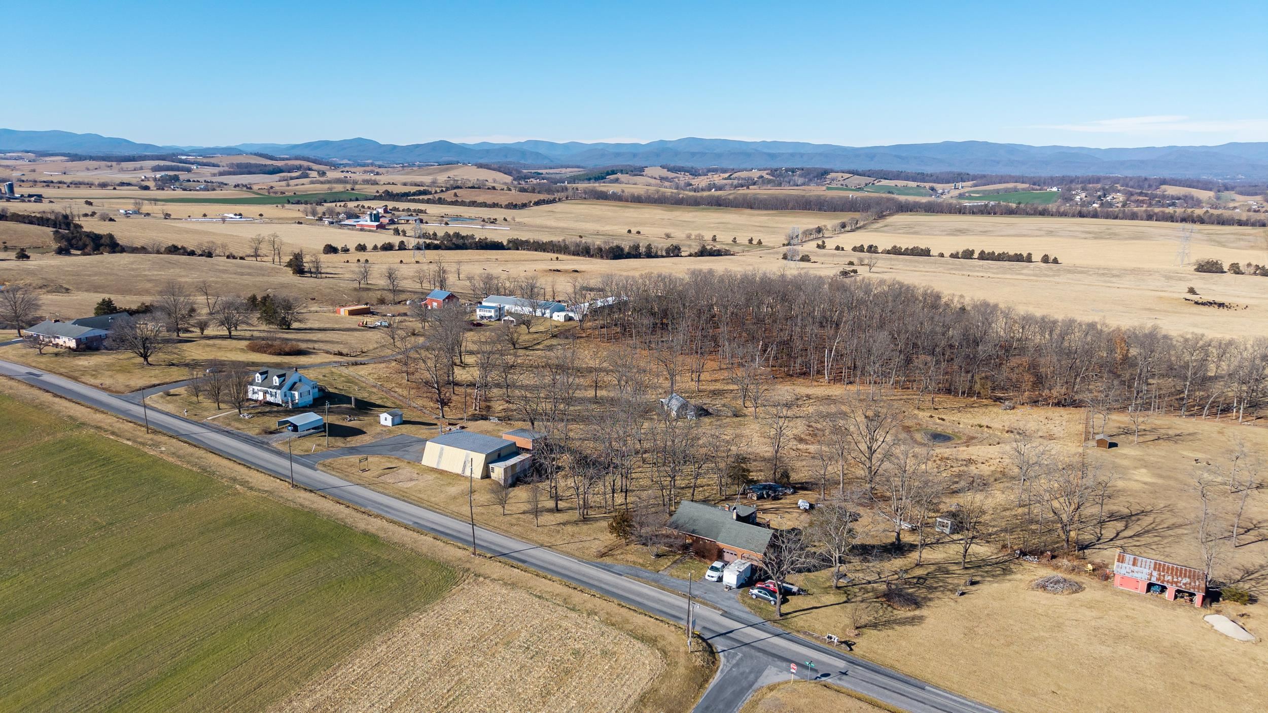 9716 CENTERVILLE RD, BRIDGEWATER, Virginia 22812, 4 Bedrooms Bedrooms, ,1 BathroomBathrooms,Residential,9716 CENTERVILLE RD,672768 MLS # 672768