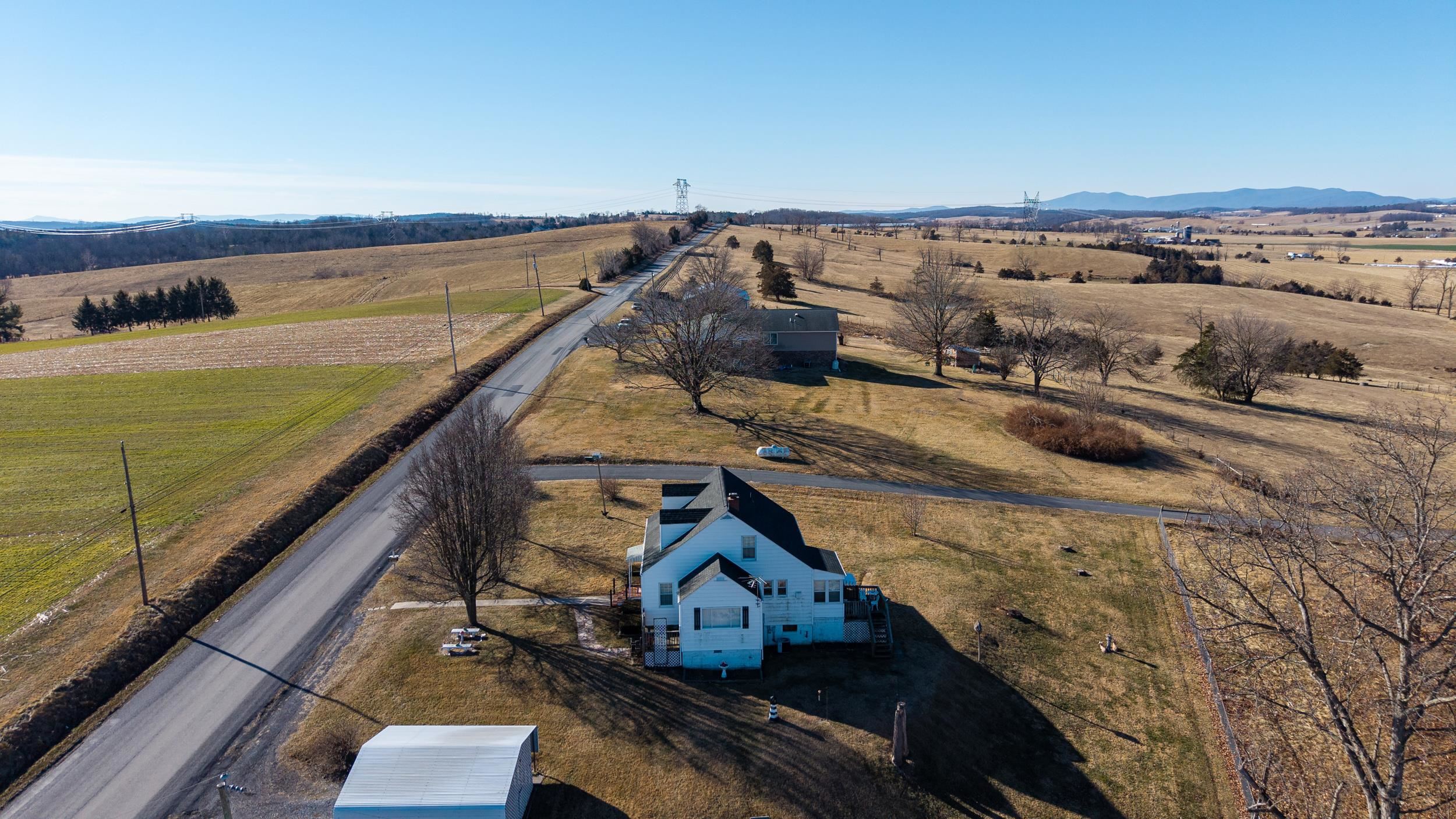 9716 CENTERVILLE RD, BRIDGEWATER, Virginia 22812, 4 Bedrooms Bedrooms, ,1 BathroomBathrooms,Residential,9716 CENTERVILLE RD,672768 MLS # 672768