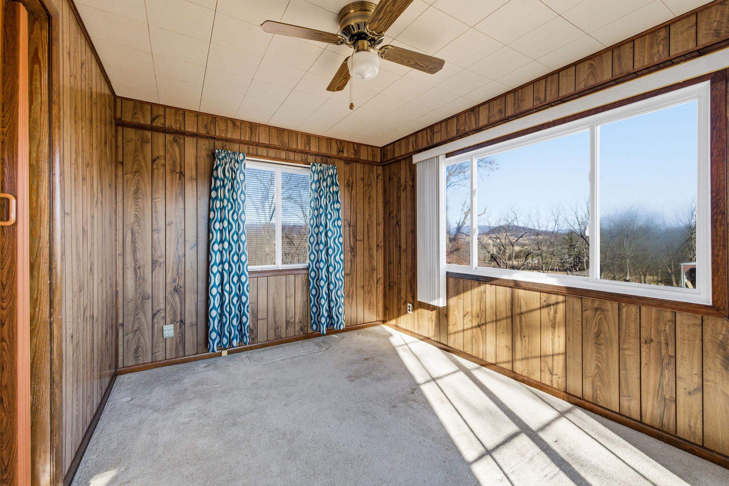 9716 CENTERVILLE RD, BRIDGEWATER, Virginia 22812, 4 Bedrooms Bedrooms, ,1 BathroomBathrooms,Residential,9716 CENTERVILLE RD,672768 MLS # 672768