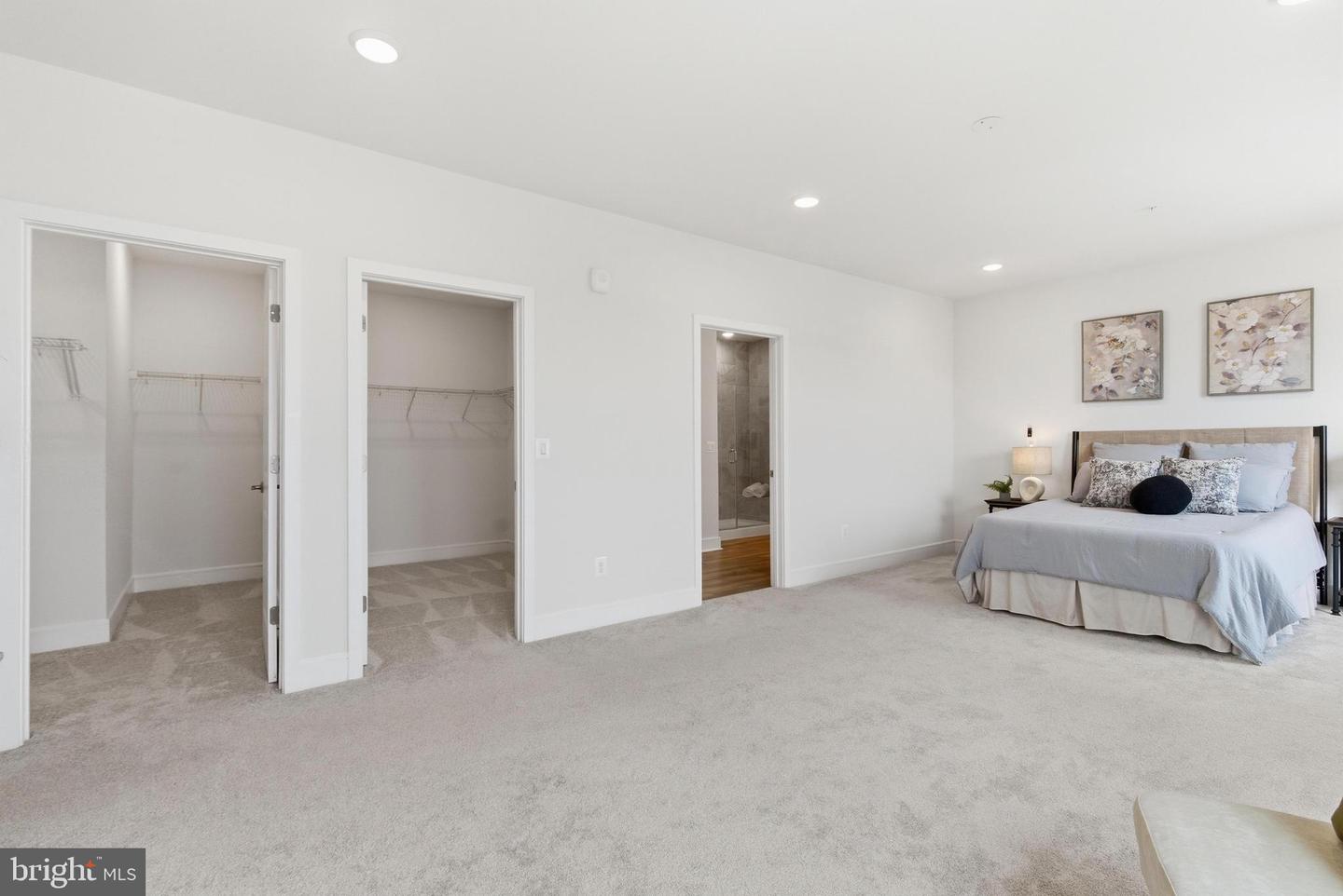 23669 GOLDEN EMBERS SQ #303, ASHBURN, Virginia 20148, 3 Bedrooms Bedrooms, ,2 BathroomsBathrooms,Residential,For sale,23669 GOLDEN EMBERS SQ #303,VALO2112344 MLS # VALO2112344