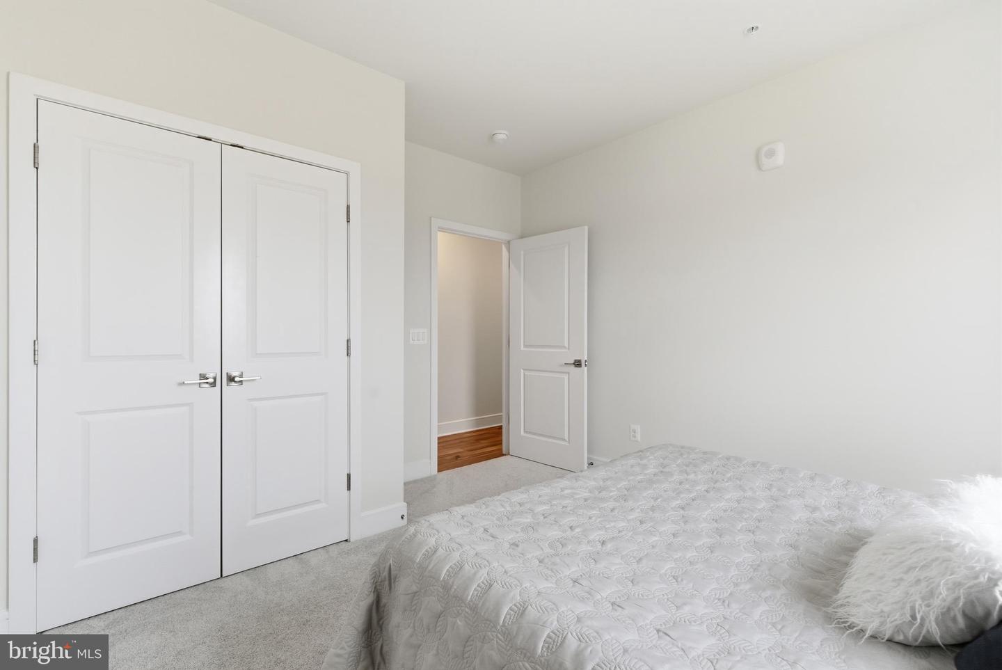 23669 GOLDEN EMBERS SQ #303, ASHBURN, Virginia 20148, 3 Bedrooms Bedrooms, ,2 BathroomsBathrooms,Residential,For sale,23669 GOLDEN EMBERS SQ #303,VALO2112344 MLS # VALO2112344