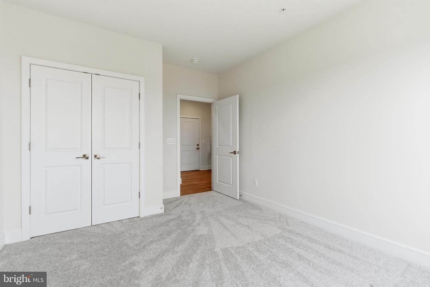 23669 GOLDEN EMBERS SQ #303, ASHBURN, Virginia 20148, 3 Bedrooms Bedrooms, ,2 BathroomsBathrooms,Residential,For sale,23669 GOLDEN EMBERS SQ #303,VALO2112344 MLS # VALO2112344