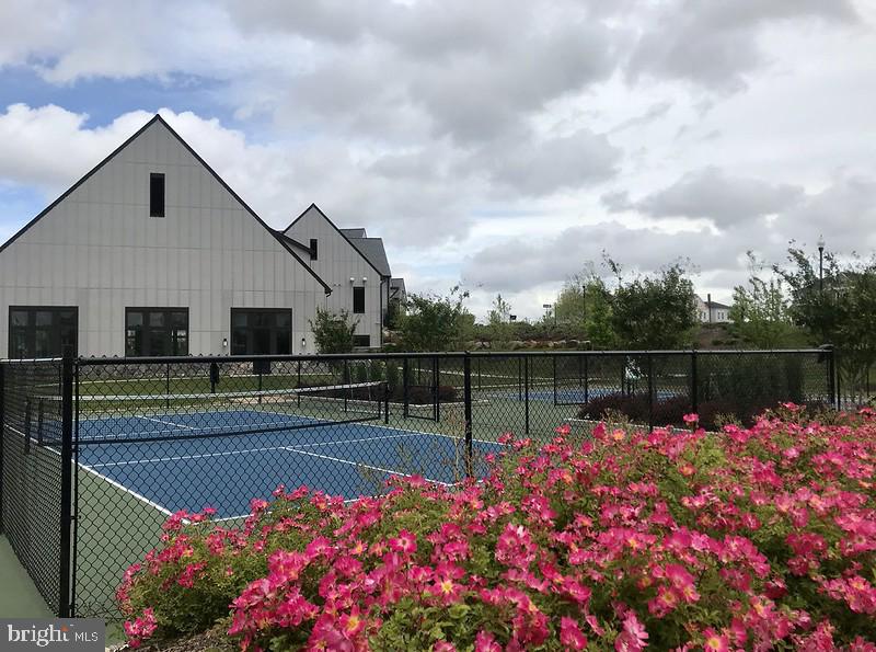 23669 GOLDEN EMBERS SQ #303, ASHBURN, Virginia 20148, 3 Bedrooms Bedrooms, ,2 BathroomsBathrooms,Residential,For sale,23669 GOLDEN EMBERS SQ #303,VALO2112344 MLS # VALO2112344