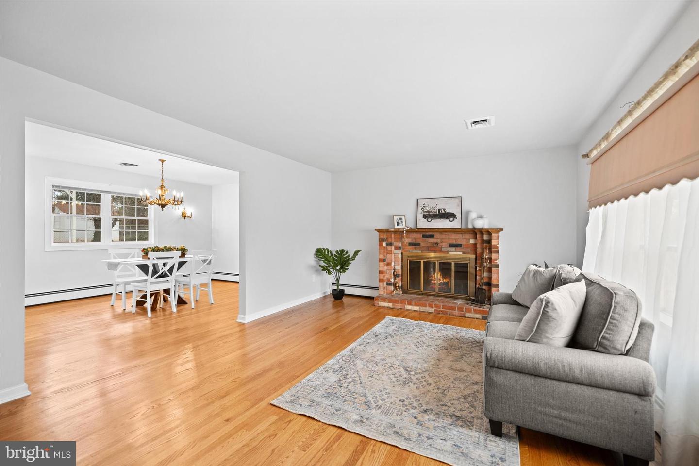 8411 IMPALLA DR, MANASSAS, Virginia 20110, 4 Bedrooms Bedrooms, ,3 BathroomsBathrooms,Residential,For sale,8411 IMPALLA DR,VAPW2109156 MLS # VAPW2109156