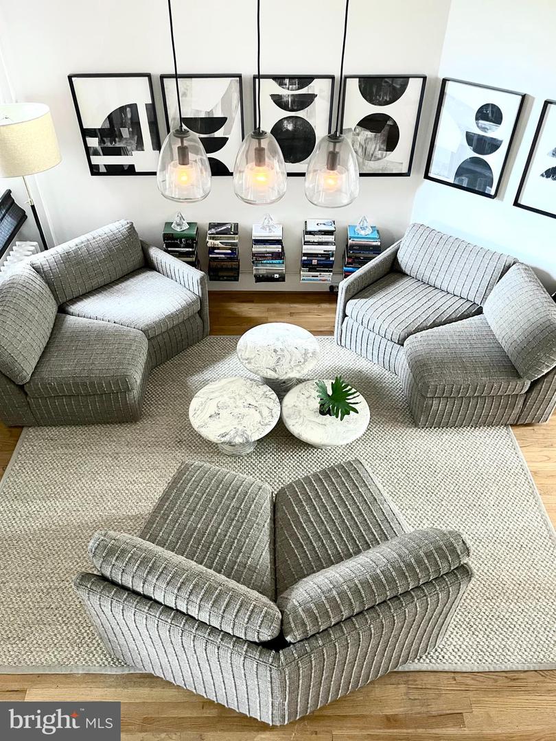 309 ELM ST NW, WASHINGTON, District Of Columbia 20001, 3 Bedrooms Bedrooms, ,1 BathroomBathrooms,Residential,For sale,309 ELM ST NW,DCDC2235054 MLS # DCDC2235054