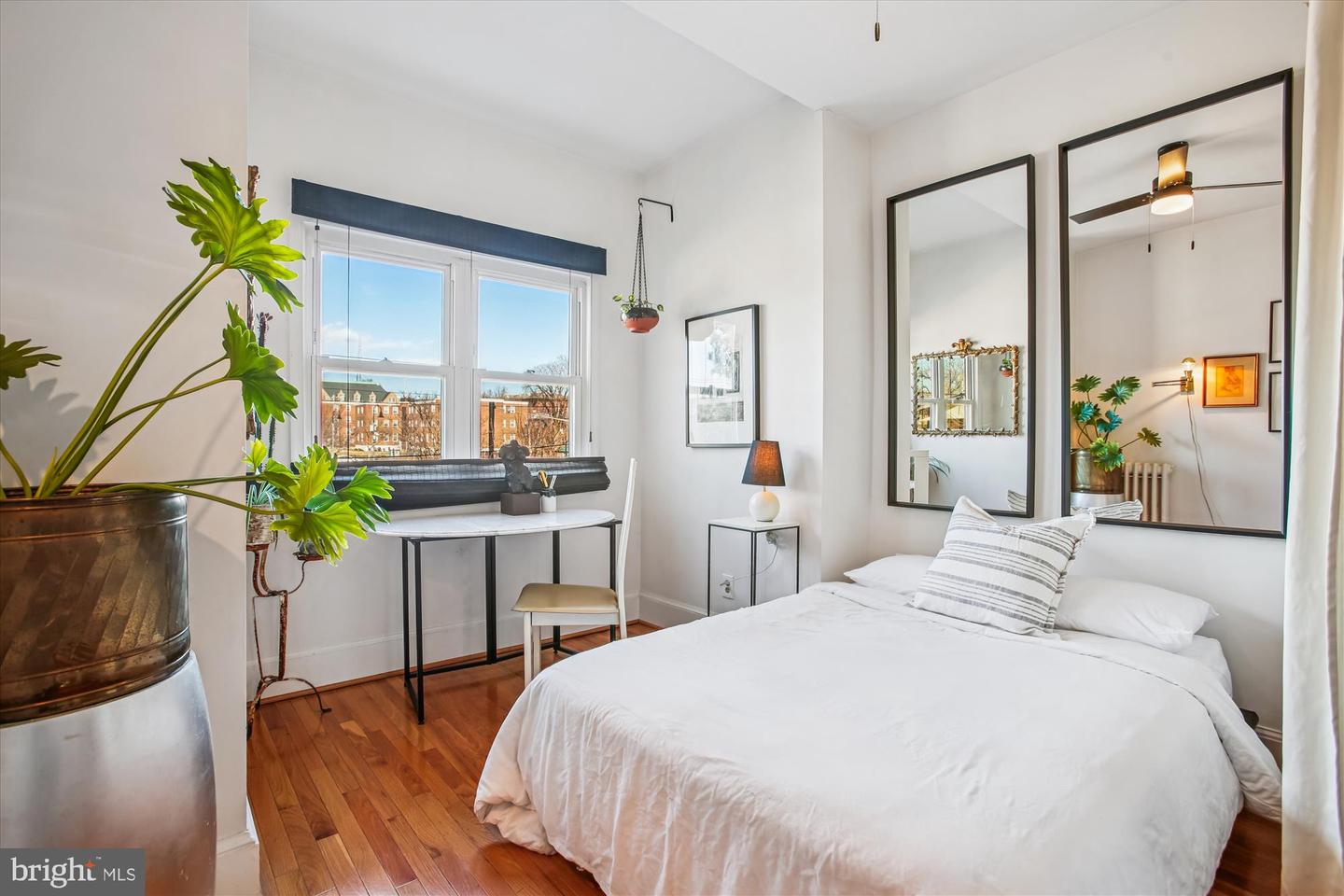 309 ELM ST NW, WASHINGTON, District Of Columbia 20001, 3 Bedrooms Bedrooms, ,1 BathroomBathrooms,Residential,For sale,309 ELM ST NW,DCDC2235054 MLS # DCDC2235054