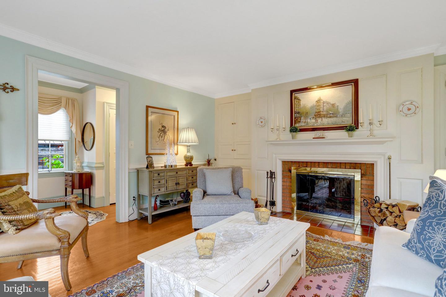 123 N EDGEWOOD ST, ARLINGTON, Virginia 22201, 3 Bedrooms Bedrooms, ,2 BathroomsBathrooms,Residential,For sale,123 N EDGEWOOD ST,VAAR2066992 MLS # VAAR2066992