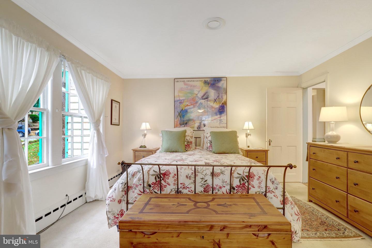 123 N EDGEWOOD ST, ARLINGTON, Virginia 22201, 3 Bedrooms Bedrooms, ,2 BathroomsBathrooms,Residential,For sale,123 N EDGEWOOD ST,VAAR2066992 MLS # VAAR2066992