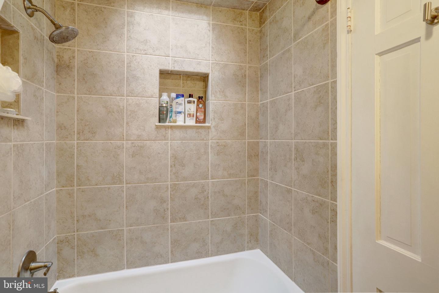 123 N EDGEWOOD ST, ARLINGTON, Virginia 22201, 3 Bedrooms Bedrooms, ,2 BathroomsBathrooms,Residential,For sale,123 N EDGEWOOD ST,VAAR2066992 MLS # VAAR2066992