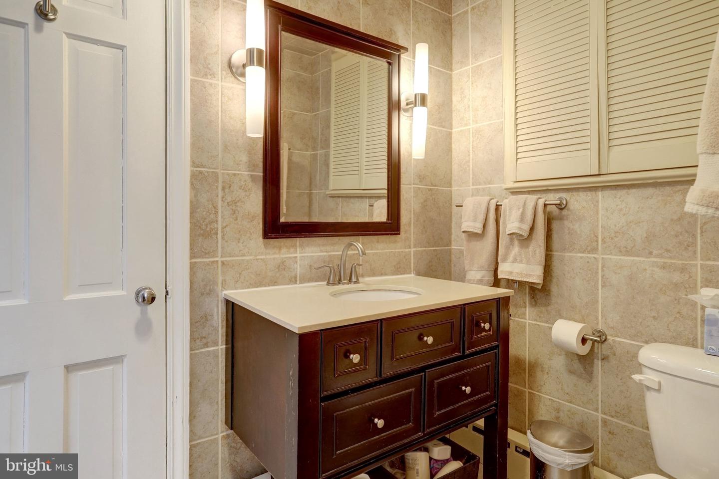 123 N EDGEWOOD ST, ARLINGTON, Virginia 22201, 3 Bedrooms Bedrooms, ,2 BathroomsBathrooms,Residential,For sale,123 N EDGEWOOD ST,VAAR2066992 MLS # VAAR2066992