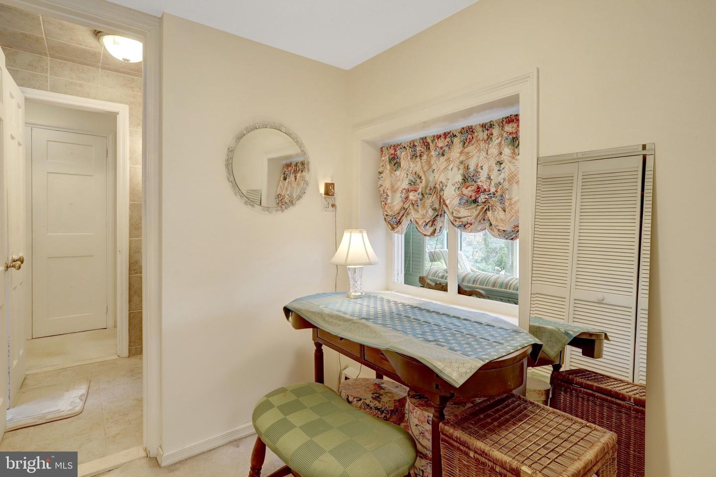 123 N EDGEWOOD ST, ARLINGTON, Virginia 22201, 3 Bedrooms Bedrooms, ,2 BathroomsBathrooms,Residential,For sale,123 N EDGEWOOD ST,VAAR2066992 MLS # VAAR2066992