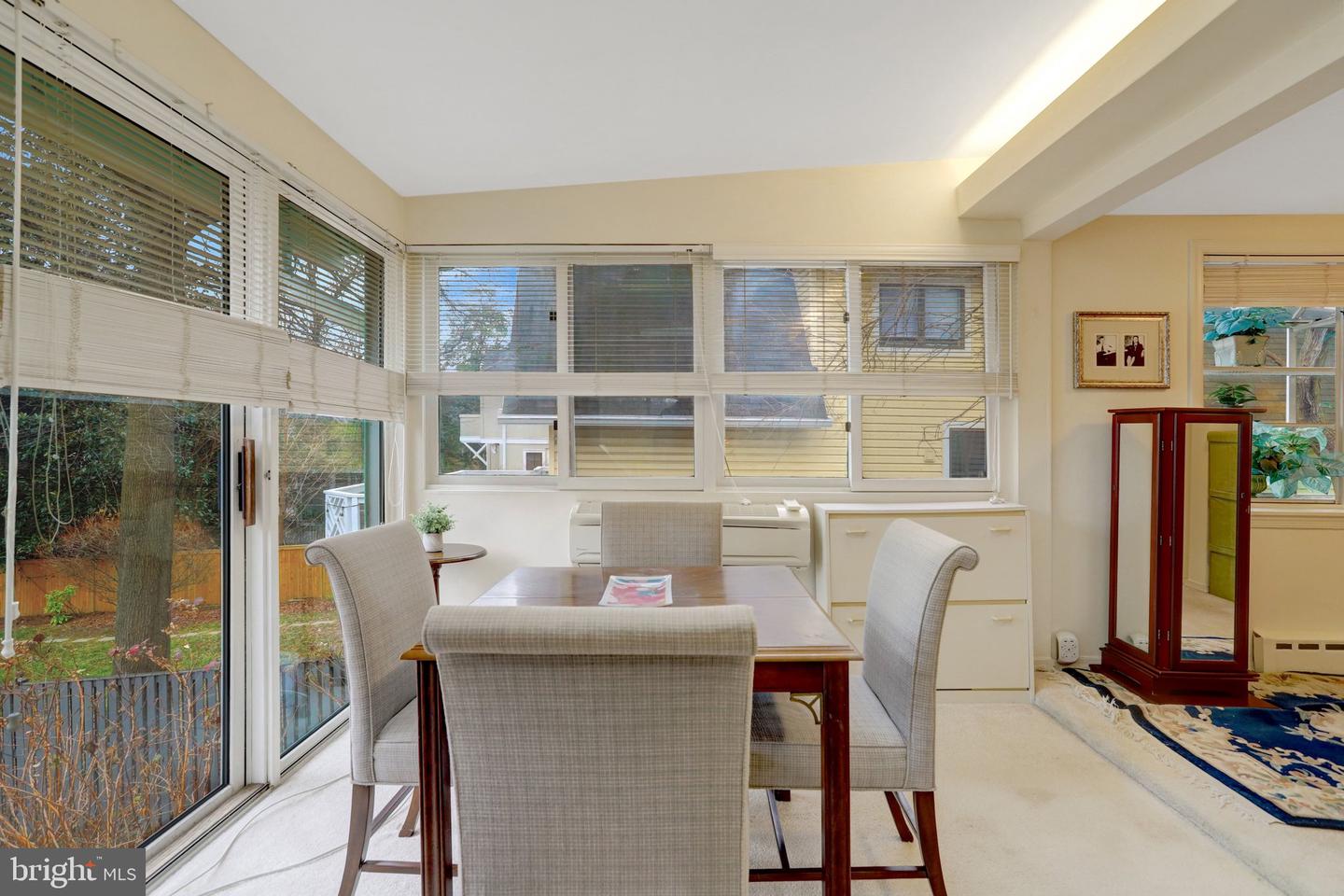 123 N EDGEWOOD ST, ARLINGTON, Virginia 22201, 3 Bedrooms Bedrooms, ,2 BathroomsBathrooms,Residential,For sale,123 N EDGEWOOD ST,VAAR2066992 MLS # VAAR2066992