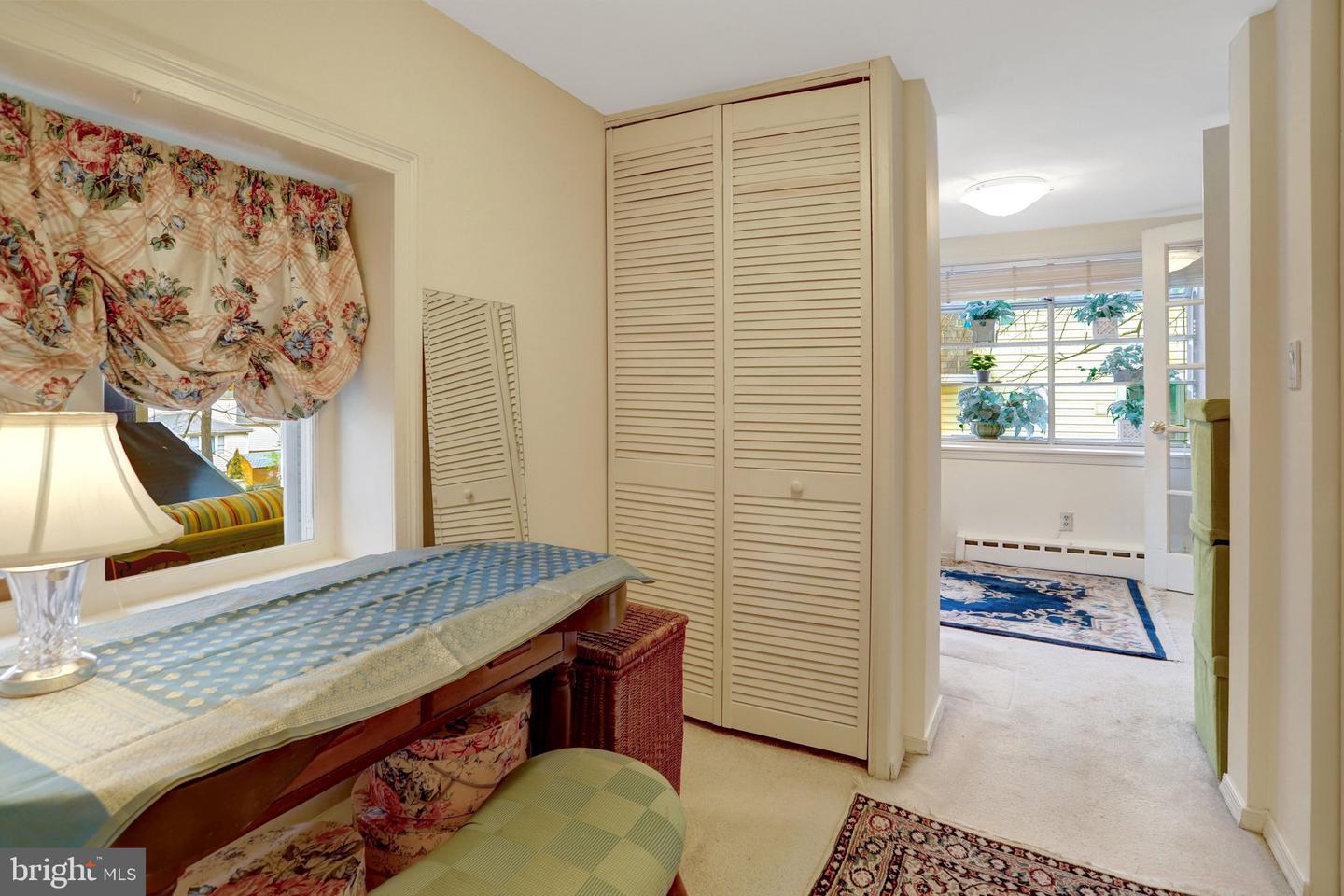 123 N EDGEWOOD ST, ARLINGTON, Virginia 22201, 3 Bedrooms Bedrooms, ,2 BathroomsBathrooms,Residential,For sale,123 N EDGEWOOD ST,VAAR2066992 MLS # VAAR2066992