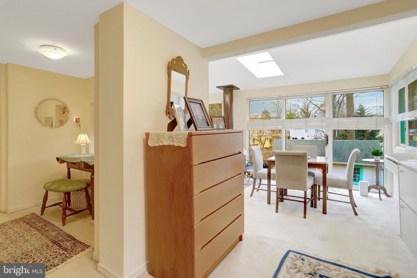 123 N EDGEWOOD ST, ARLINGTON, Virginia 22201, 3 Bedrooms Bedrooms, ,2 BathroomsBathrooms,Residential,For sale,123 N EDGEWOOD ST,VAAR2066992 MLS # VAAR2066992