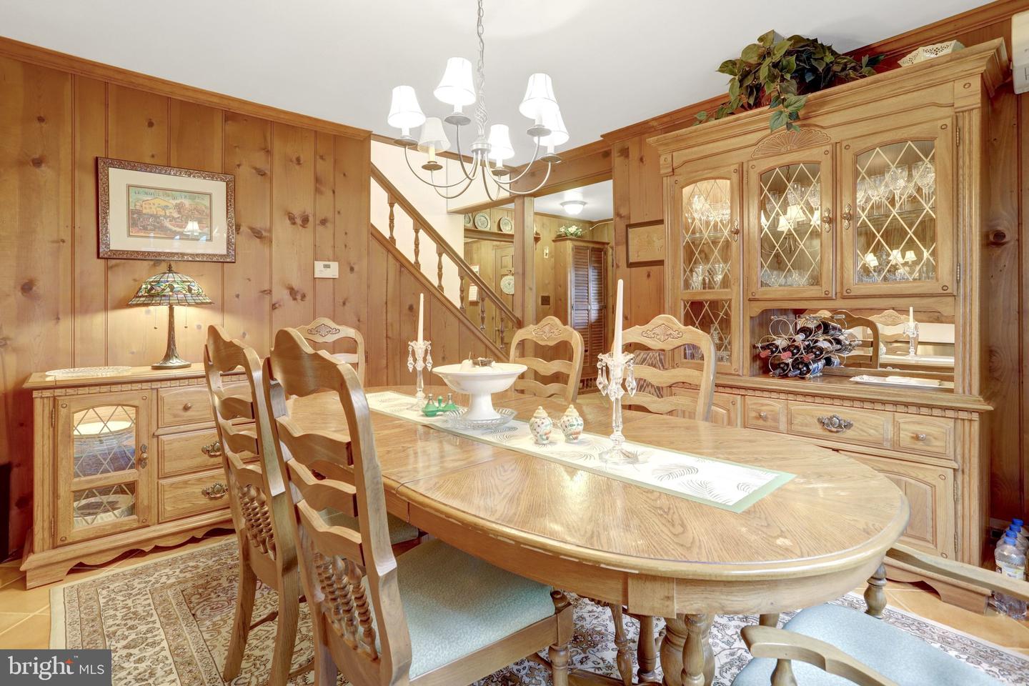 123 N EDGEWOOD ST, ARLINGTON, Virginia 22201, 3 Bedrooms Bedrooms, ,2 BathroomsBathrooms,Residential,For sale,123 N EDGEWOOD ST,VAAR2066992 MLS # VAAR2066992