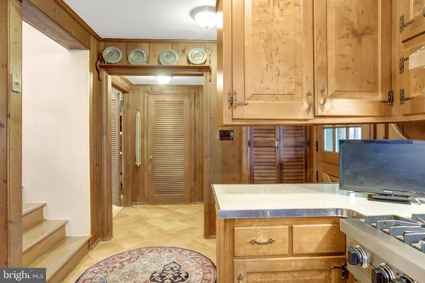 123 N EDGEWOOD ST, ARLINGTON, Virginia 22201, 3 Bedrooms Bedrooms, ,2 BathroomsBathrooms,Residential,For sale,123 N EDGEWOOD ST,VAAR2066992 MLS # VAAR2066992