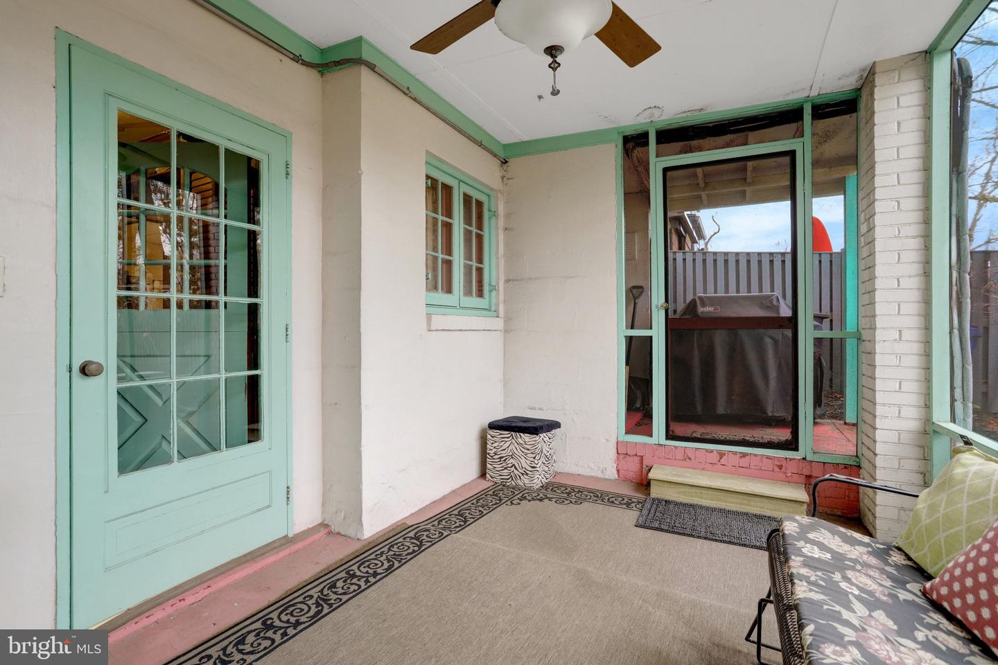 123 N EDGEWOOD ST, ARLINGTON, Virginia 22201, 3 Bedrooms Bedrooms, ,2 BathroomsBathrooms,Residential,For sale,123 N EDGEWOOD ST,VAAR2066992 MLS # VAAR2066992