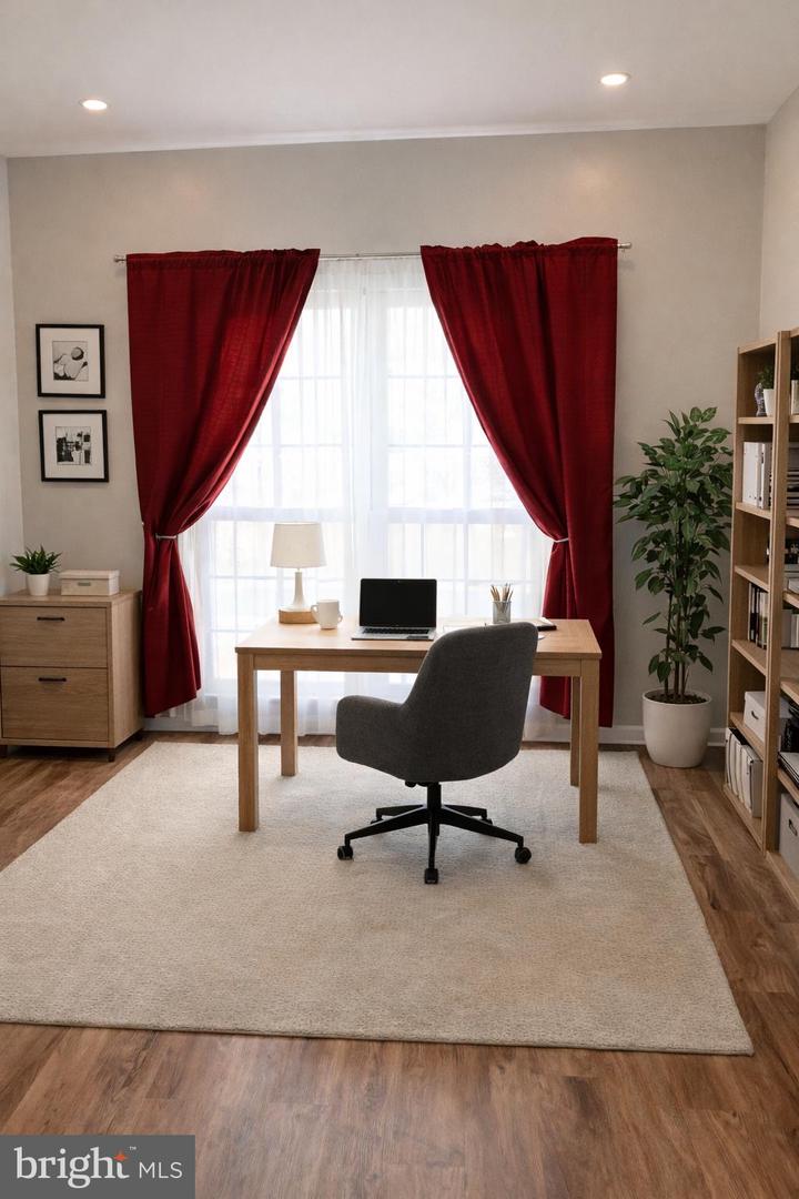 74 NEWBURY DR, STAFFORD, Virginia 22556, 5 Bedrooms Bedrooms, 10 Rooms Rooms,3 BathroomsBathrooms,Residential,For sale,74 NEWBURY DR,VAST2044816 MLS # VAST2044816