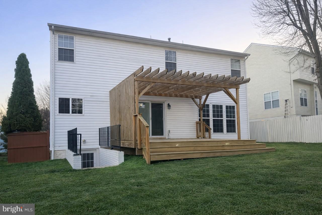 74 NEWBURY DR, STAFFORD, Virginia 22556, 5 Bedrooms Bedrooms, 10 Rooms Rooms,3 BathroomsBathrooms,Residential,For sale,74 NEWBURY DR,VAST2044816 MLS # VAST2044816