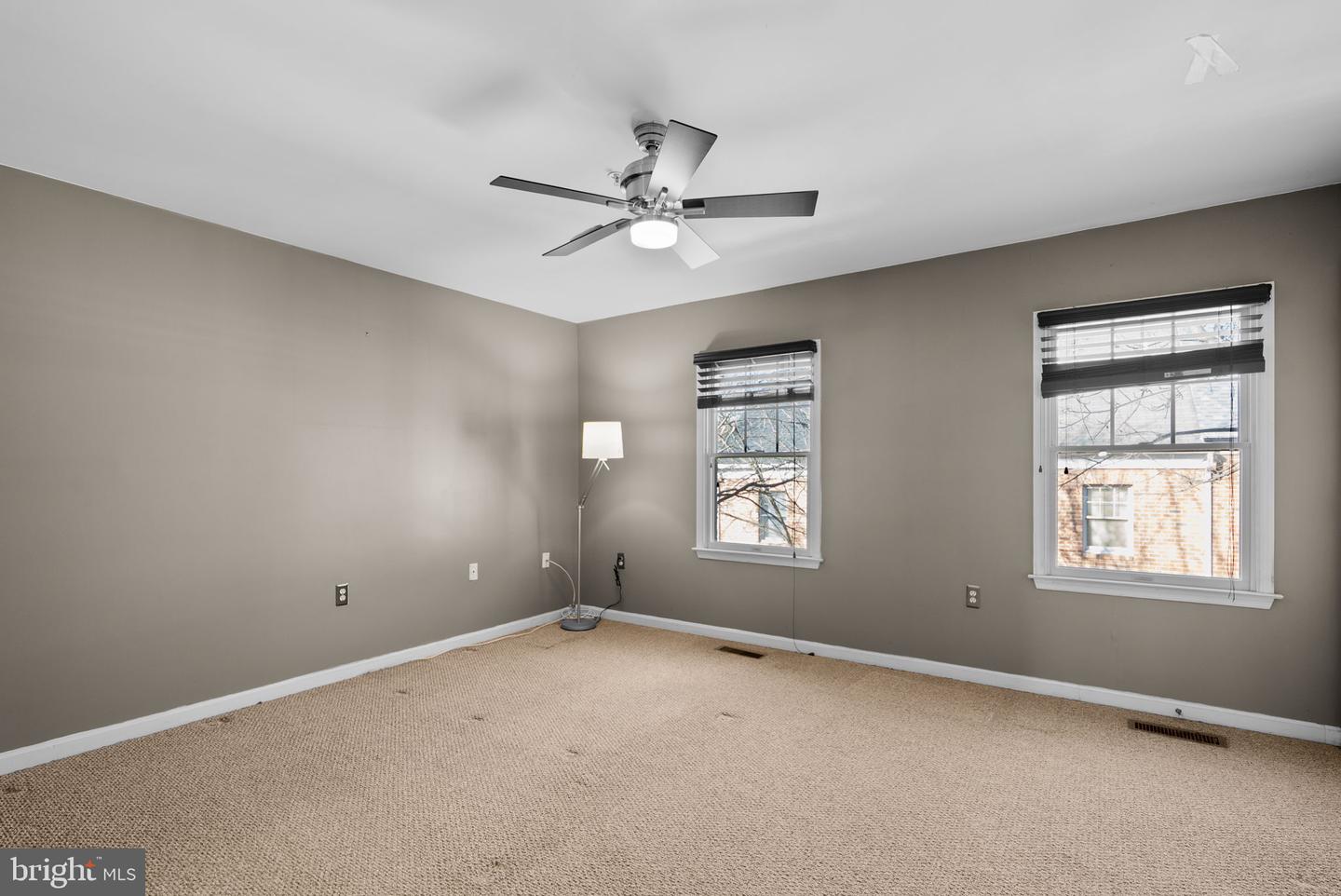 802 HR DR SE, WASHINGTON, District Of Columbia 20032, 3 Bedrooms Bedrooms, ,2 BathroomsBathrooms,Residential,For sale,802 HR DR SE,DCDC2235830 MLS # DCDC2235830 802 HR DR SE, WASHINGTON, District Of Columbia 20032, 3 Bedrooms Bedrooms, ,2 BathroomsBathrooms,Residential,For sale,802 HR DR SE,DCDC2235830 MLS # DCDC2235830