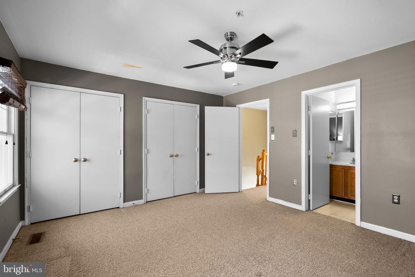 802 HR DR SE, WASHINGTON, District Of Columbia 20032, 3 Bedrooms Bedrooms, ,2 BathroomsBathrooms,Residential,For sale,802 HR DR SE,DCDC2235830 MLS # DCDC2235830 802 HR DR SE, WASHINGTON, District Of Columbia 20032, 3 Bedrooms Bedrooms, ,2 BathroomsBathrooms,Residential,For sale,802 HR DR SE,DCDC2235830 MLS # DCDC2235830