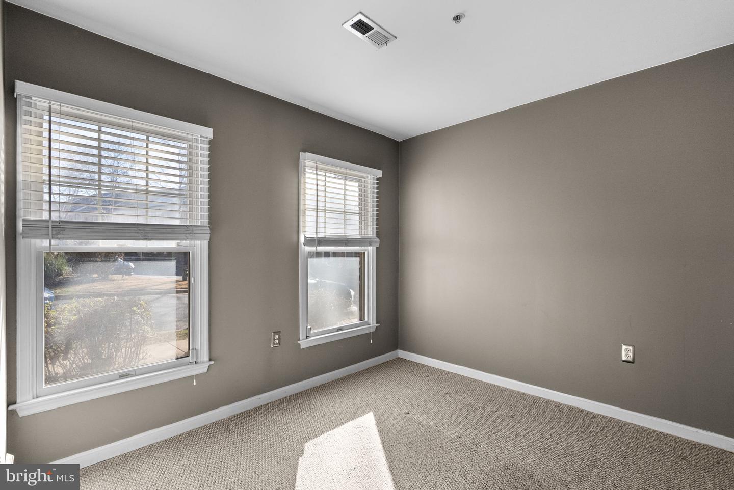 802 HR DR SE, WASHINGTON, District Of Columbia 20032, 3 Bedrooms Bedrooms, ,2 BathroomsBathrooms,Residential,For sale,802 HR DR SE,DCDC2235830 MLS # DCDC2235830 802 HR DR SE, WASHINGTON, District Of Columbia 20032, 3 Bedrooms Bedrooms, ,2 BathroomsBathrooms,Residential,For sale,802 HR DR SE,DCDC2235830 MLS # DCDC2235830