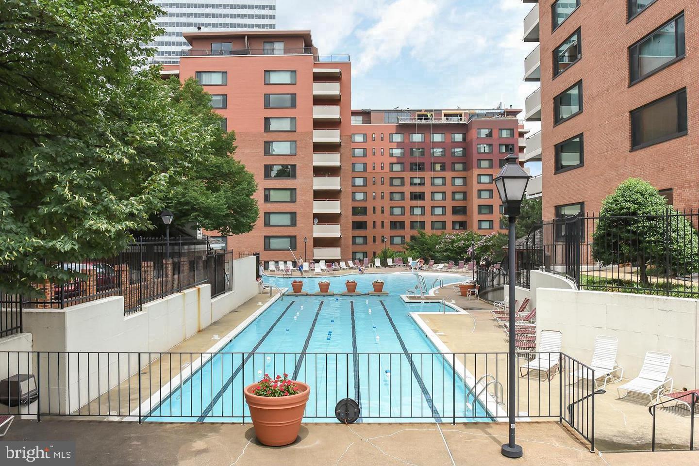 1021 ARLINGTON BLVD #702, ARLINGTON, Virginia 22209, ,1 BathroomBathrooms,Residential,For sale,1021 ARLINGTON BLVD #702,VAAR2067322 MLS # VAAR2067322