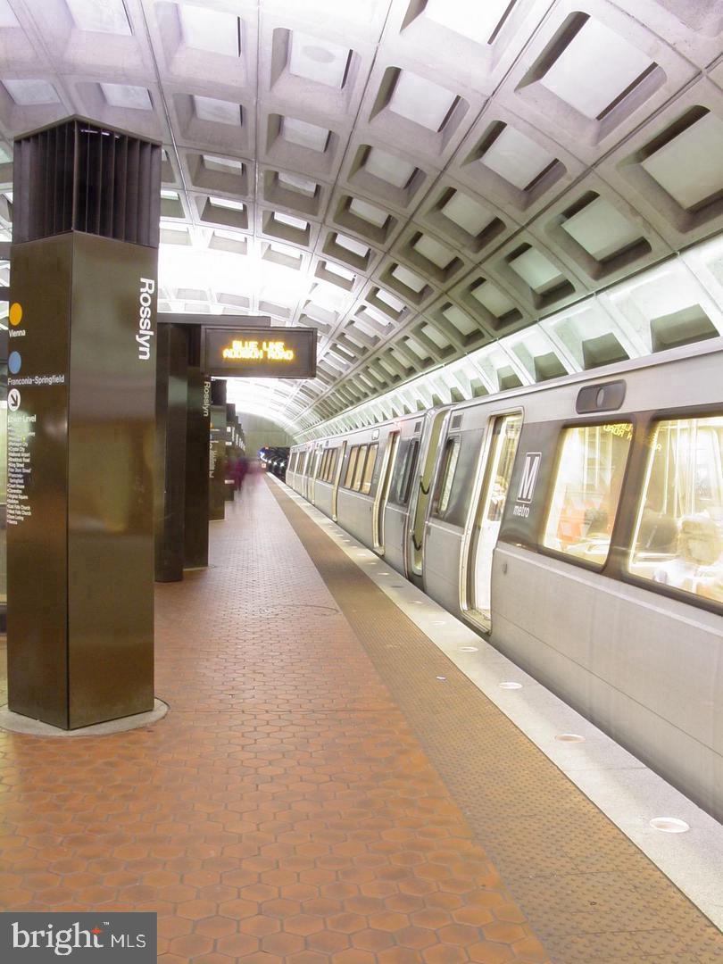 1021 ARLINGTON BLVD #702, ARLINGTON, Virginia 22209, ,1 BathroomBathrooms,Residential,For sale,1021 ARLINGTON BLVD #702,VAAR2067322 MLS # VAAR2067322