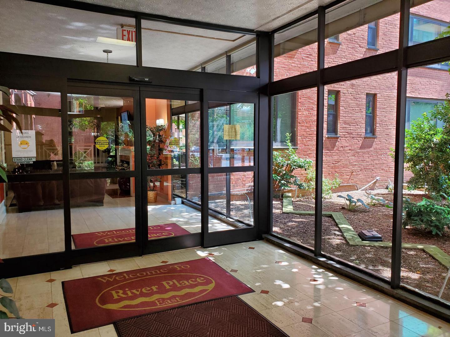 1021 ARLINGTON BLVD #702, ARLINGTON, Virginia 22209, ,1 BathroomBathrooms,Residential,For sale,1021 ARLINGTON BLVD #702,VAAR2067322 MLS # VAAR2067322