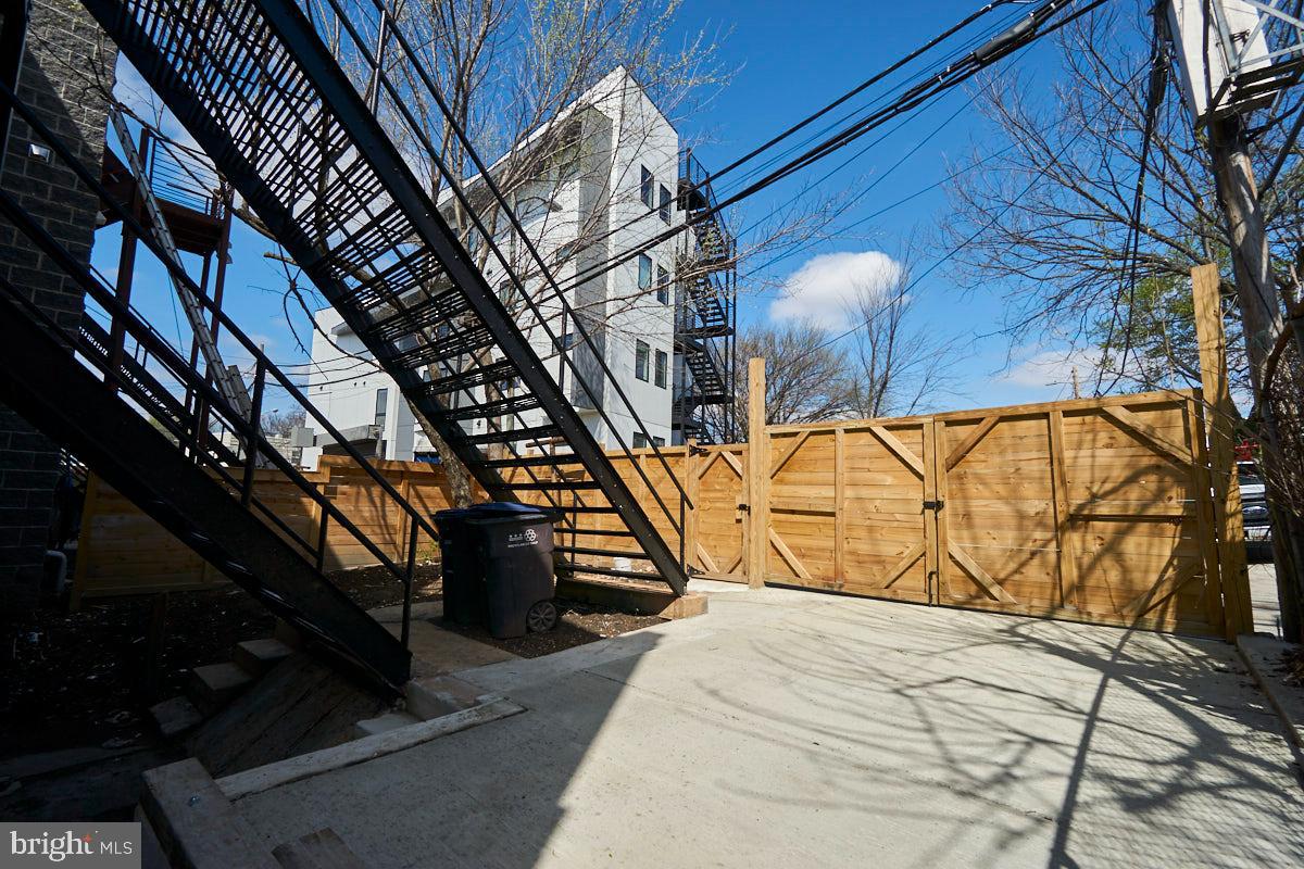 WASHINGTON, District Of Columbia 20002, 1 Bedroom Bedrooms, ,1 BathroomBathrooms,Residential,For sale,DCDC2239824 MLS # DCDC2239824