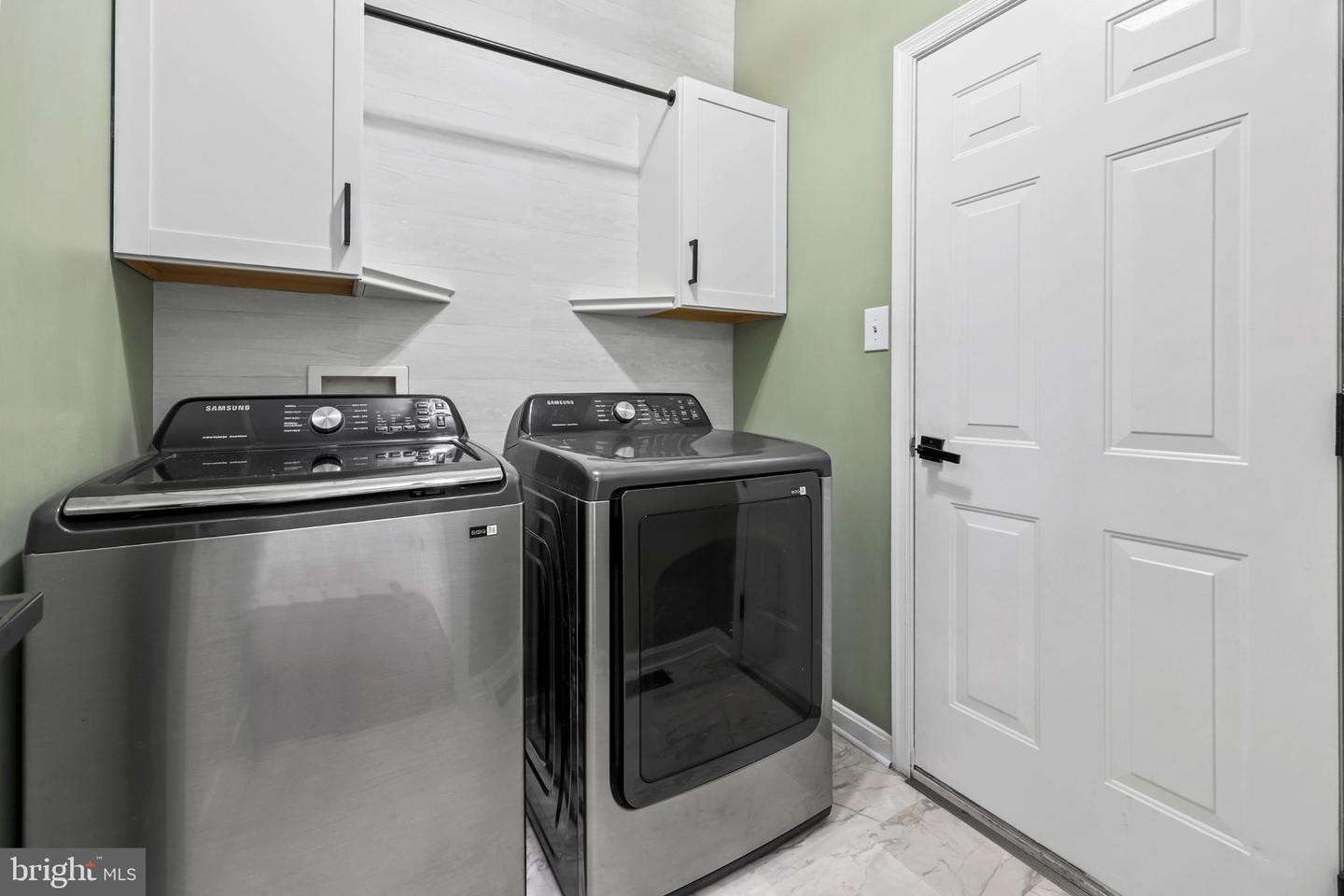 15750 CHIMNEY ROCK TER, WOODBRIDGE, Virginia 22193, 5 Bedrooms Bedrooms, 16 Rooms Rooms,3 BathroomsBathrooms,Residential,For sale,15750 CHIMNEY ROCK TER,VAPW2109972 MLS # VAPW2109972