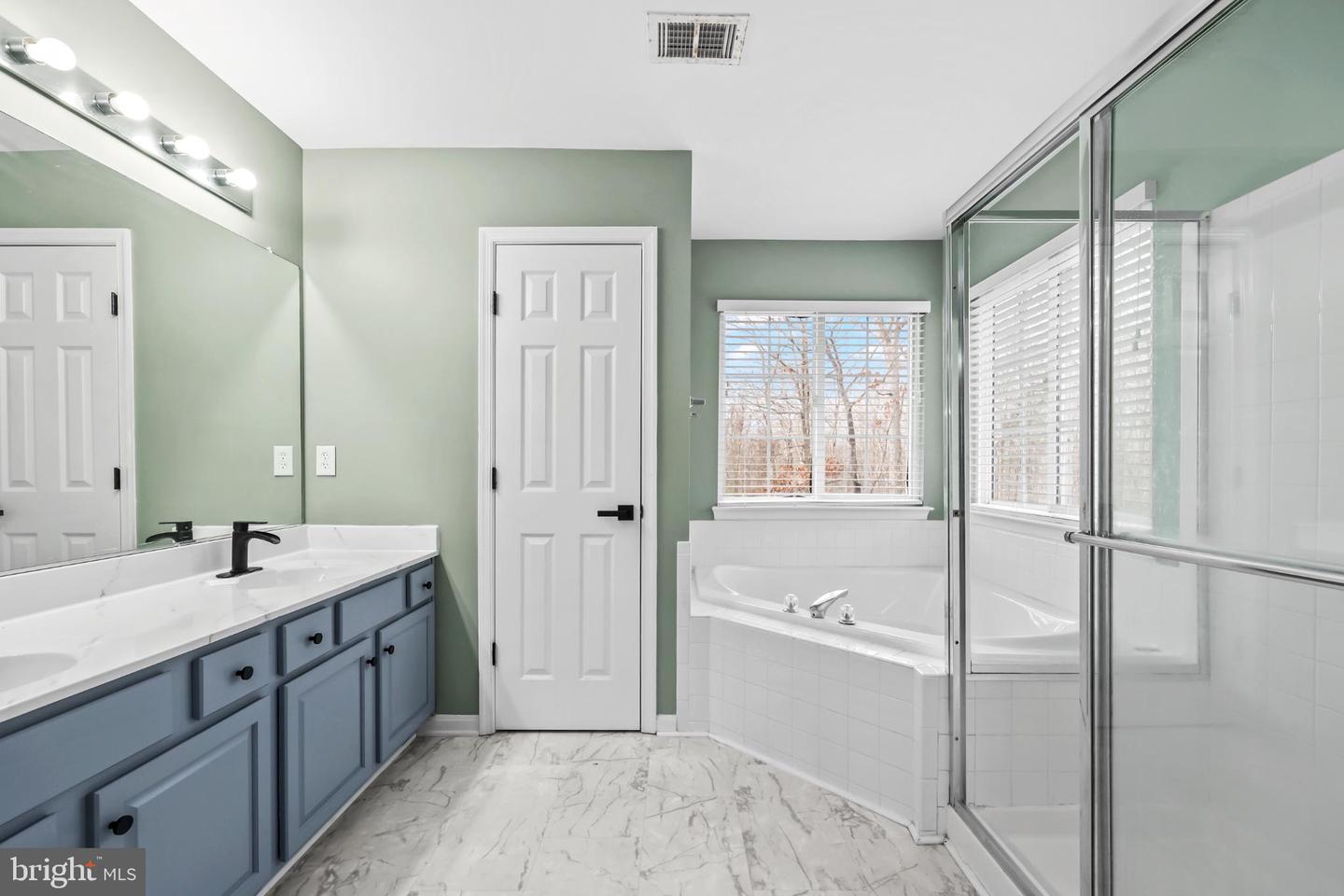 15750 CHIMNEY ROCK TER, WOODBRIDGE, Virginia 22193, 5 Bedrooms Bedrooms, 16 Rooms Rooms,3 BathroomsBathrooms,Residential,For sale,15750 CHIMNEY ROCK TER,VAPW2109972 MLS # VAPW2109972