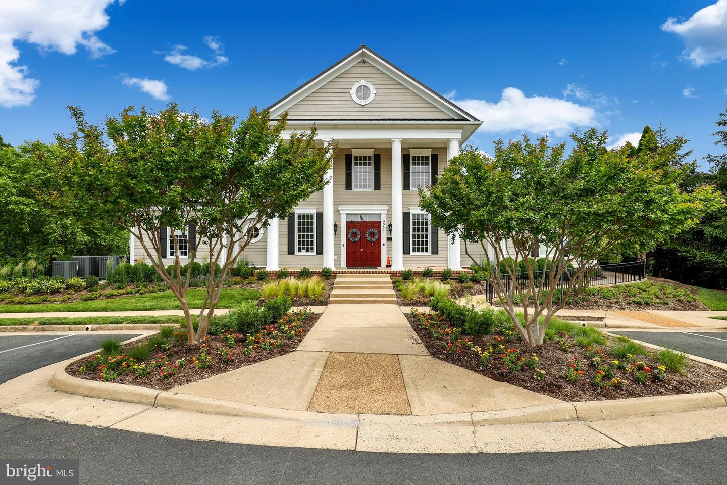 15750 CHIMNEY ROCK TER, WOODBRIDGE, Virginia 22193, 5 Bedrooms Bedrooms, 16 Rooms Rooms,3 BathroomsBathrooms,Residential,For sale,15750 CHIMNEY ROCK TER,VAPW2109972 MLS # VAPW2109972