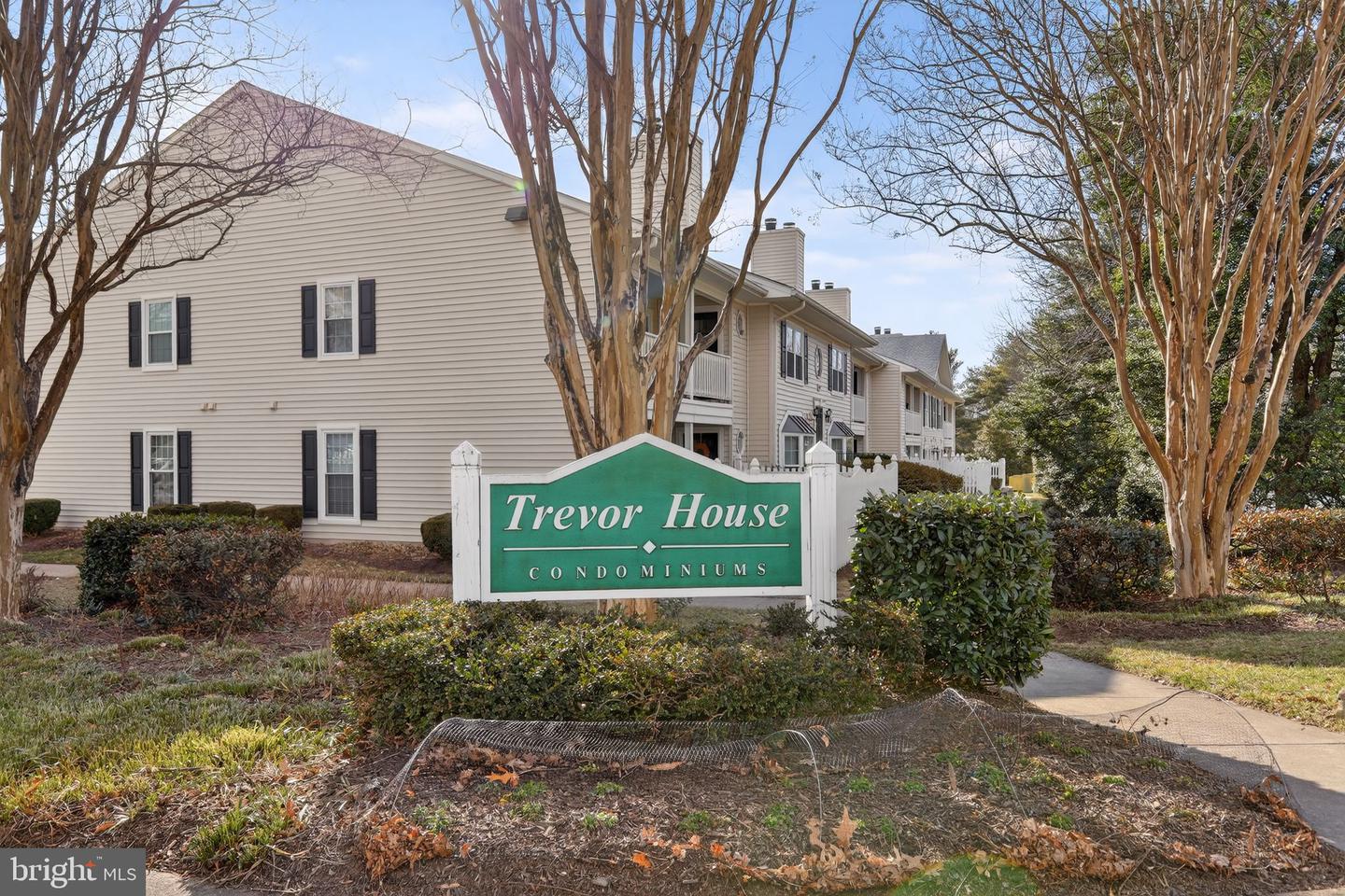 10204-B ASHBROOKE CT #10, OAKTON, Virginia 22124, 2 Bedrooms Bedrooms, ,2 BathroomsBathrooms,Residential,For sale,10204-B ASHBROOKE CT #10,VAFX2284534 MLS # VAFX2284534