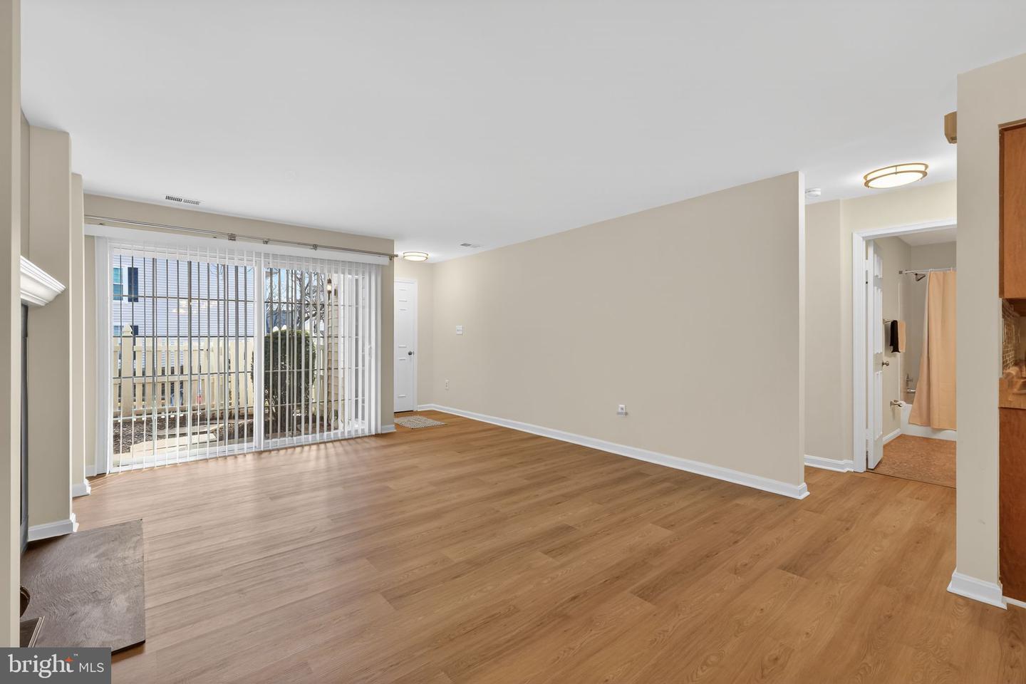 10204-B ASHBROOKE CT #10, OAKTON, Virginia 22124, 2 Bedrooms Bedrooms, ,2 BathroomsBathrooms,Residential,For sale,10204-B ASHBROOKE CT #10,VAFX2284534 MLS # VAFX2284534