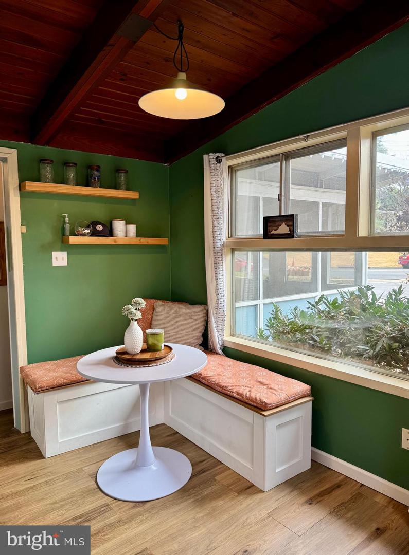 2906 PINE SPRING RD, FALLS CHURCH, Virginia 22042, 3 Bedrooms Bedrooms, ,2 BathroomsBathrooms,Residential,For sale,2906 PINE SPRING RD,VAFX2285022 MLS # VAFX2285022