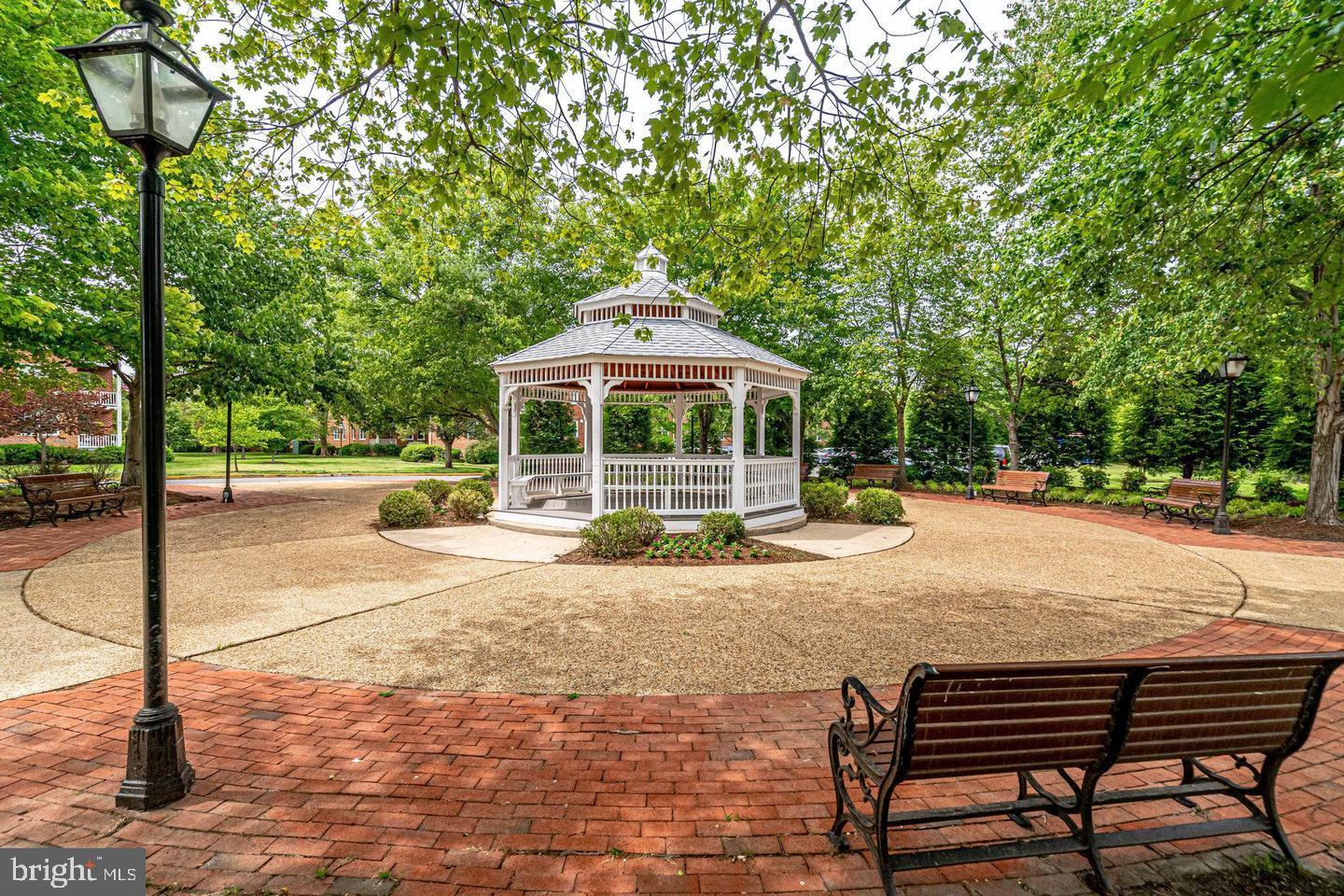 6609 POTOMAC AVE #B1, ALEXANDRIA, Virginia 22307, 2 Bedrooms Bedrooms, ,1 BathroomBathrooms,Residential,For sale,6609 POTOMAC AVE #B1,VAFX2285246 MLS # VAFX2285246