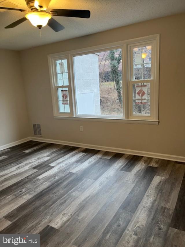 9207 DOUGLAS ST #215, MANASSAS, Virginia 20110, 2 Bedrooms Bedrooms, ,1 BathroomBathrooms,Residential,For sale,9207 DOUGLAS ST #215,VAMN2009932 MLS # VAMN2009932 9207 DOUGLAS ST #215, MANASSAS, Virginia 20110, 2 Bedrooms Bedrooms, ,1 BathroomBathrooms,Residential,For sale,9207 DOUGLAS ST #215,VAMN2009932 MLS # VAMN2009932