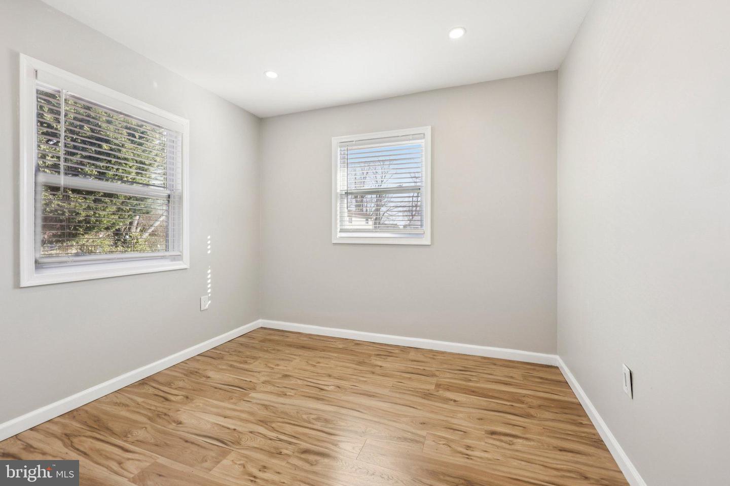 1940 RICHMOND AVE, WOODBRIDGE, Virginia 22191, 4 Bedrooms Bedrooms, 7 Rooms Rooms,3 BathroomsBathrooms,Residential,For sale,1940 RICHMOND AVE,VAPW2110440 MLS # VAPW2110440 1940 RICHMOND AVE, WOODBRIDGE, Virginia 22191, 4 Bedrooms Bedrooms, 7 Rooms Rooms,3 BathroomsBathrooms,Residential,For sale,1940 RICHMOND AVE,VAPW2110440 MLS # VAPW2110440