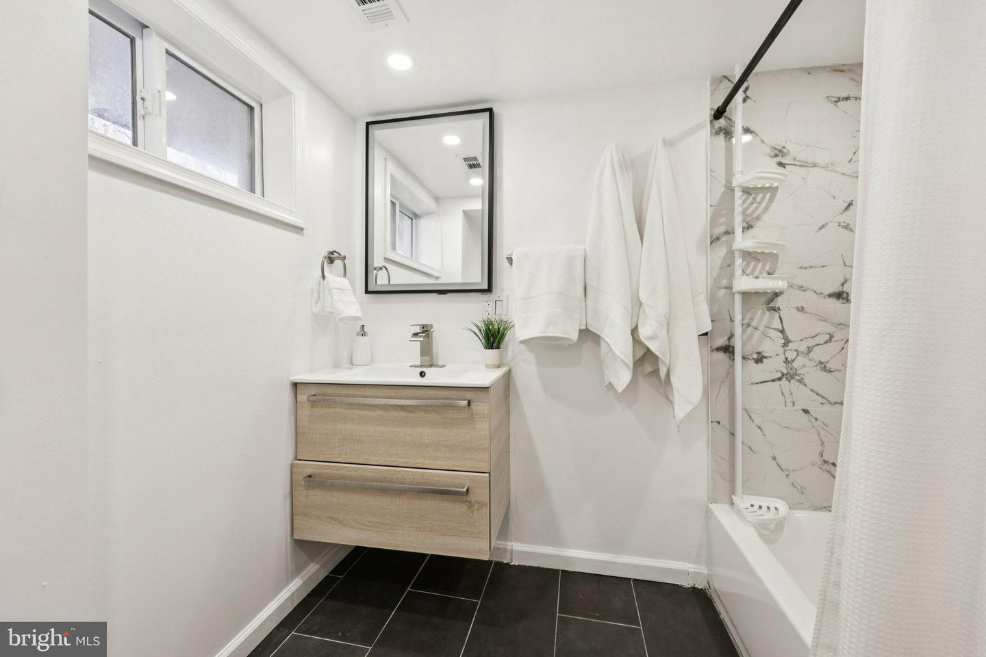 1940 RICHMOND AVE, WOODBRIDGE, Virginia 22191, 4 Bedrooms Bedrooms, 7 Rooms Rooms,3 BathroomsBathrooms,Residential,For sale,1940 RICHMOND AVE,VAPW2110440 MLS # VAPW2110440 1940 RICHMOND AVE, WOODBRIDGE, Virginia 22191, 4 Bedrooms Bedrooms, 7 Rooms Rooms,3 BathroomsBathrooms,Residential,For sale,1940 RICHMOND AVE,VAPW2110440 MLS # VAPW2110440