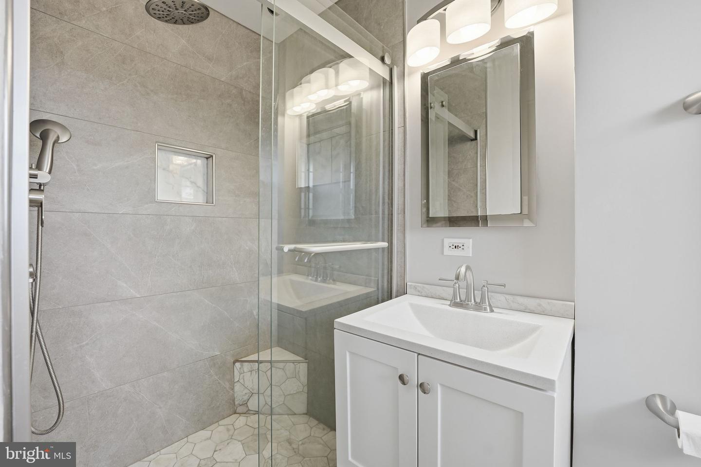 8517 BOUND BROOK LN, ALEXANDRIA, Virginia 22309, 4 Bedrooms Bedrooms, 4 Rooms Rooms,2 BathroomsBathrooms,Residential,For sale,8517 BOUND BROOK LN,VAFX2285514 MLS # VAFX2285514 8517 BOUND BROOK LN, ALEXANDRIA, Virginia 22309, 4 Bedrooms Bedrooms, 4 Rooms Rooms,2 BathroomsBathrooms,Residential,For sale,8517 BOUND BROOK LN,VAFX2285514 MLS # VAFX2285514