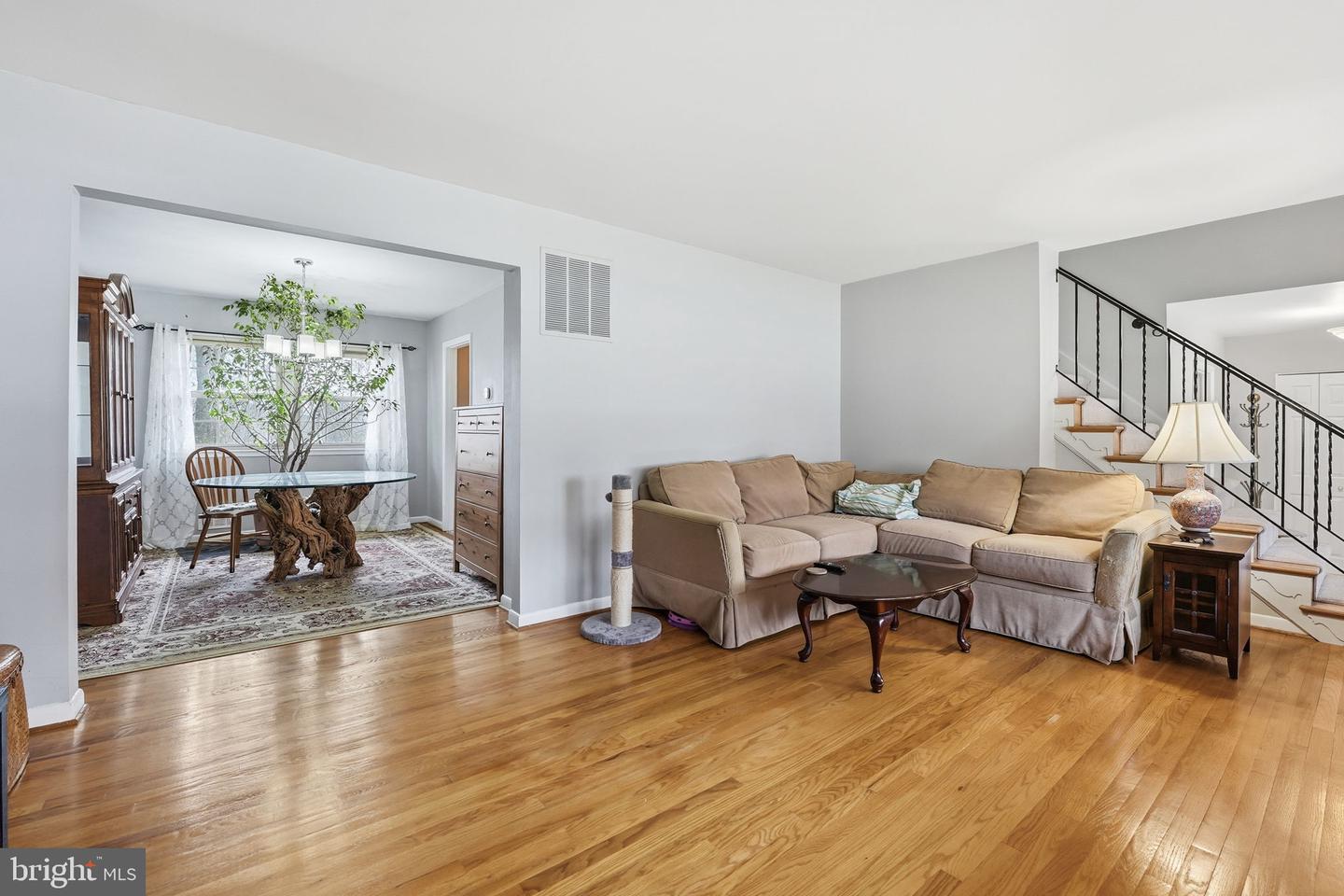 8517 BOUND BROOK LN, ALEXANDRIA, Virginia 22309, 4 Bedrooms Bedrooms, 4 Rooms Rooms,2 BathroomsBathrooms,Residential,For sale,8517 BOUND BROOK LN,VAFX2285514 MLS # VAFX2285514 8517 BOUND BROOK LN, ALEXANDRIA, Virginia 22309, 4 Bedrooms Bedrooms, 4 Rooms Rooms,2 BathroomsBathrooms,Residential,For sale,8517 BOUND BROOK LN,VAFX2285514 MLS # VAFX2285514