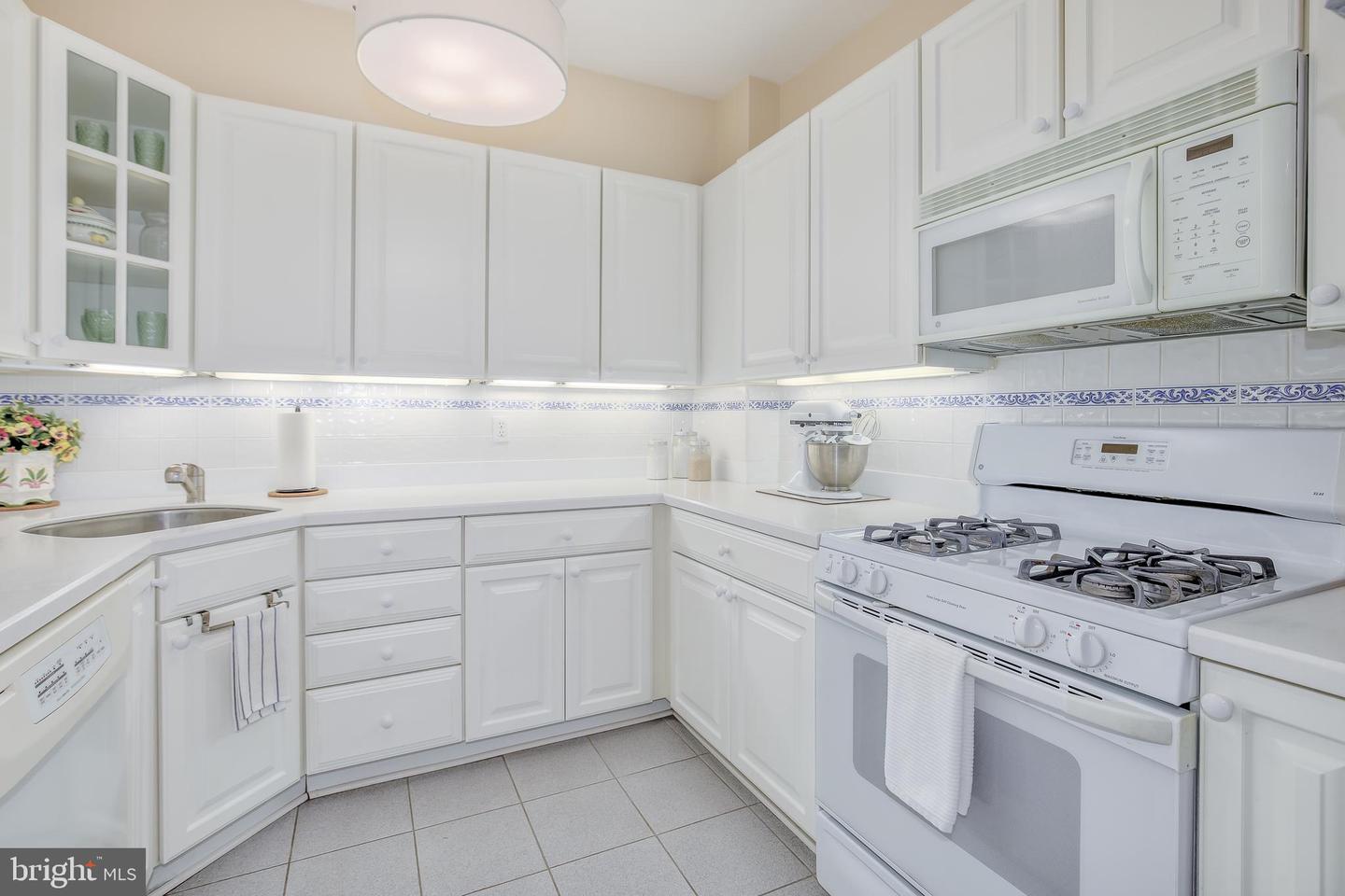 4000 CATHEDRAL AVE NW #134B, WASHINGTON, District Of Columbia 20016, 1 Bedroom Bedrooms, ,1 BathroomBathrooms,Residential,For sale,4000 CATHEDRAL AVE NW #134B,DCDC2241190 MLS # DCDC2241190