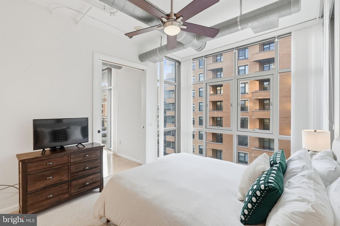 811 4TH ST NW #805, WASHINGTON, District Of Columbia 20001, 2 Bedrooms Bedrooms, ,2 BathroomsBathrooms,Residential,For sale,811 4TH ST NW #805,DCDC2241328 MLS # DCDC2241328