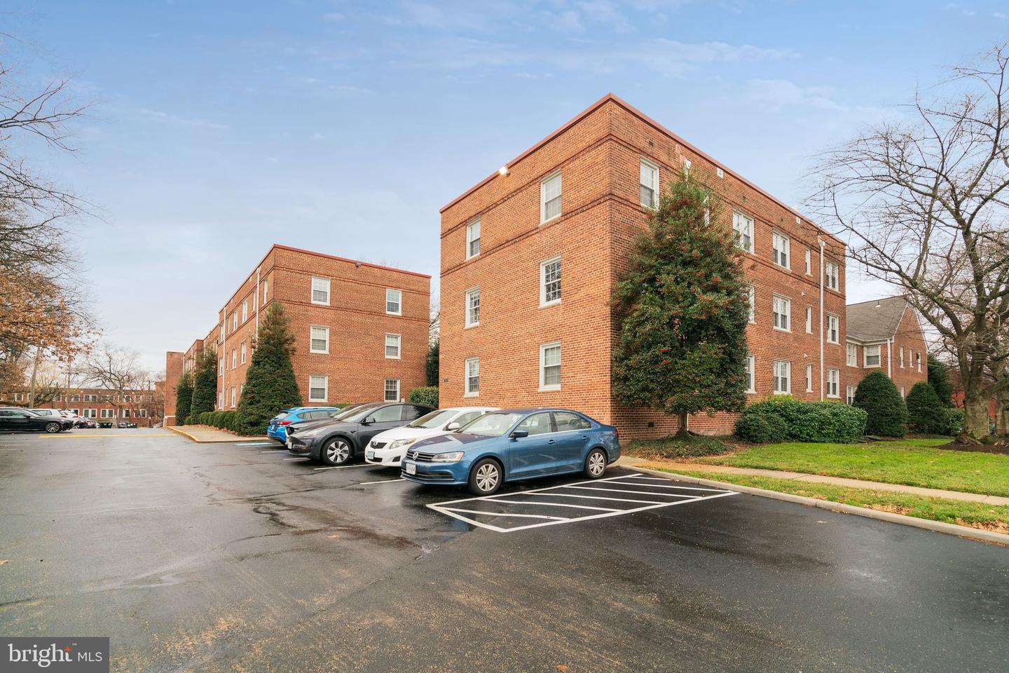 710 S FAYETTE ST #22, ALEXANDRIA, Virginia 22314, 2 Bedrooms Bedrooms, ,1 BathroomBathrooms,Residential,For sale,710 S FAYETTE ST #22,VAAX2053150 MLS # VAAX2053150