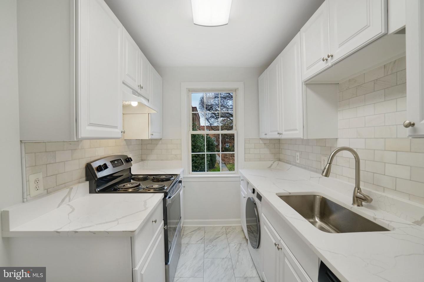 710 S FAYETTE ST #22, ALEXANDRIA, Virginia 22314, 2 Bedrooms Bedrooms, ,1 BathroomBathrooms,Residential,For sale,710 S FAYETTE ST #22,VAAX2053150 MLS # VAAX2053150