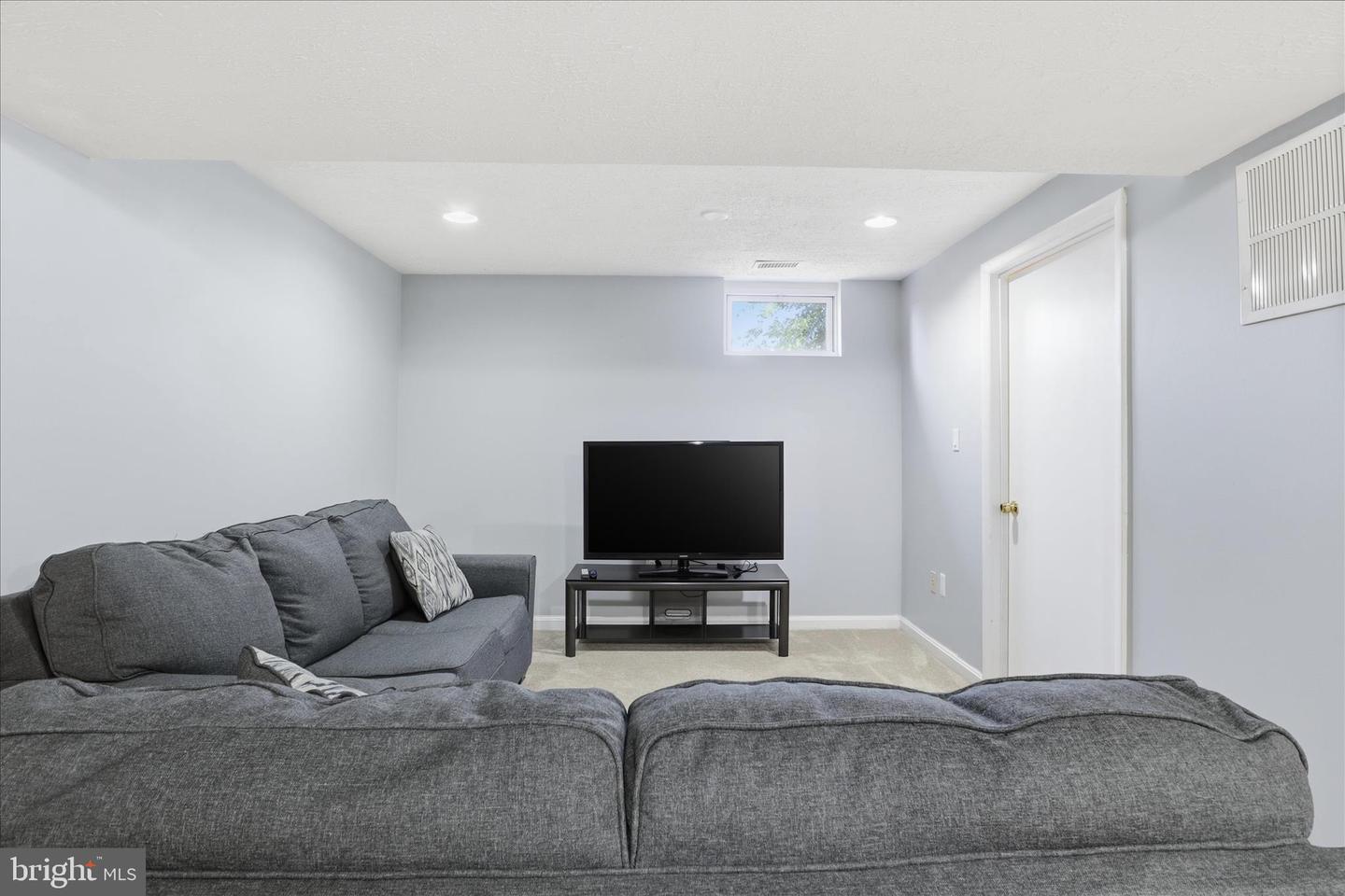 9634 BRANCHVIEW LN, MANASSAS, Virginia 20110, 4 Bedrooms Bedrooms, ,2 BathroomsBathrooms,Residential,For sale,9634 BRANCHVIEW LN,VAMN2009960 MLS # VAMN2009960