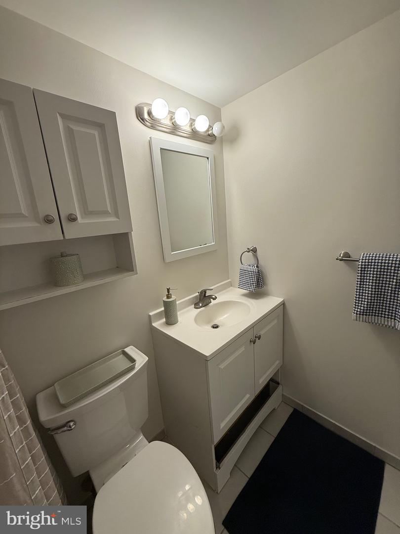 4555 MACARTHUR BLVD NW #107, WASHINGTON, District Of Columbia 20007, 1 Bedroom Bedrooms, 4 Rooms Rooms,1 BathroomBathrooms,Residential,For sale,4555 MACARTHUR BLVD NW #107,DCDC2241912 MLS # DCDC2241912 4555 MACARTHUR BLVD NW #107, WASHINGTON, District Of Columbia 20007, 1 Bedroom Bedrooms, 4 Rooms Rooms,1 BathroomBathrooms,Residential,For sale,4555 MACARTHUR BLVD NW #107,DCDC2241912 MLS # DCDC2241912